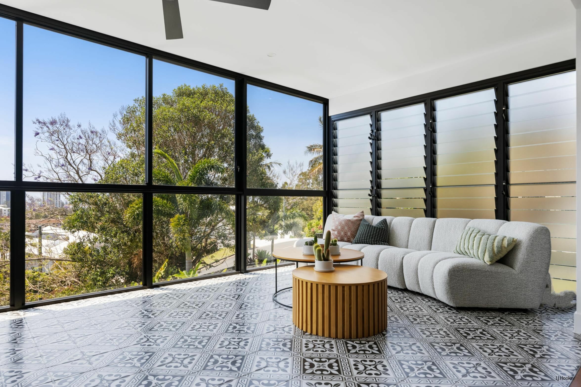 7 Tooloon Street, Coolangatta