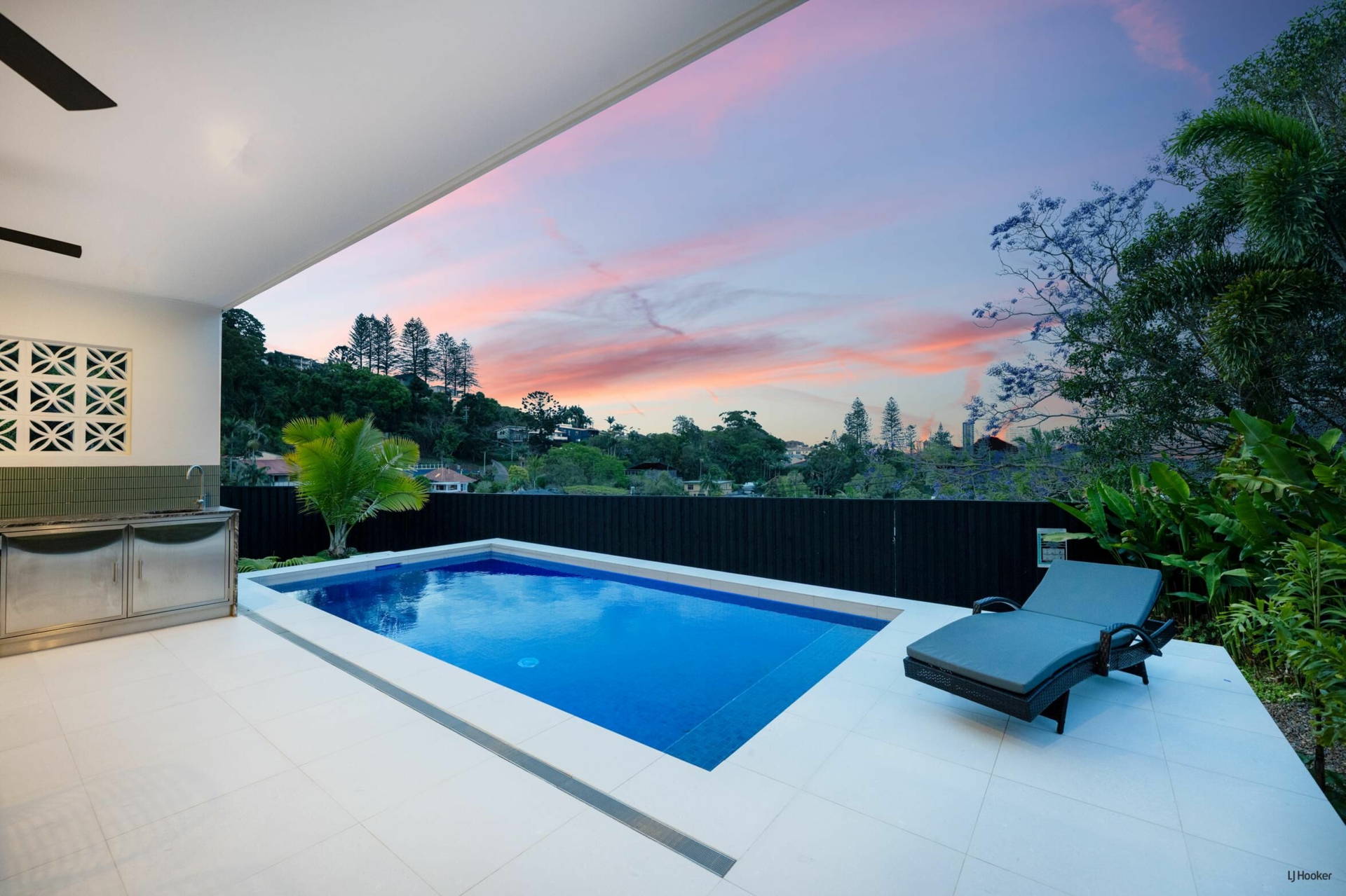 7 Tooloon Street, Coolangatta