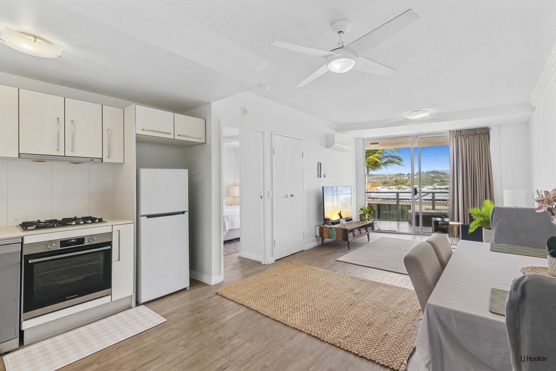 1313/10 Fifth Avenue — photo from LJ Hooker Southern Gold Coast