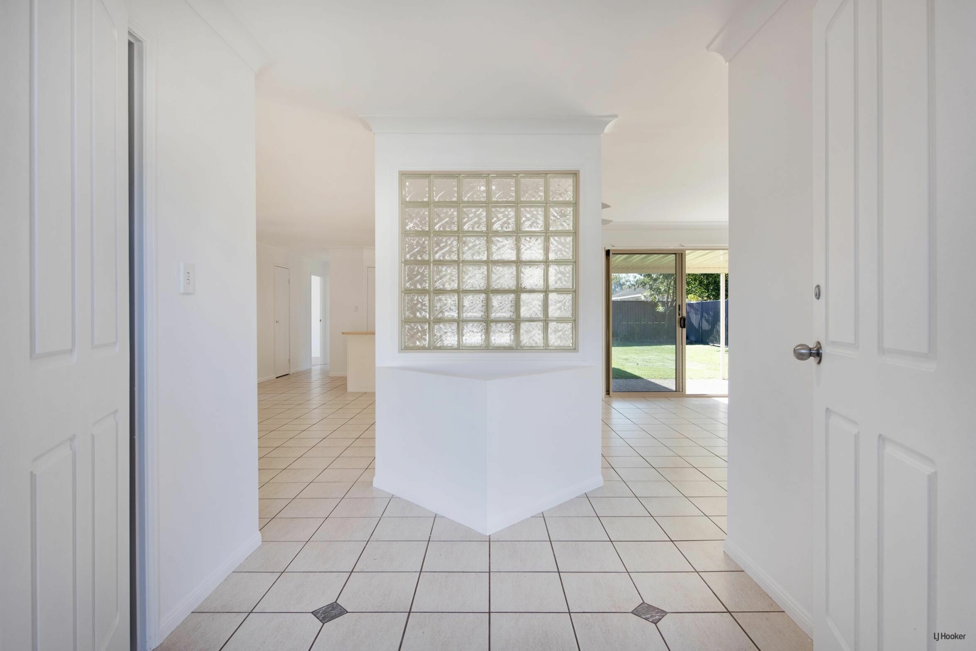 16 Chippendale Crescent — photo 4 of 19