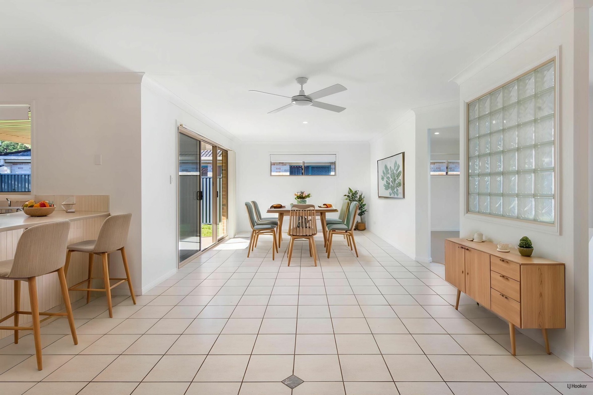 16 Chippendale Crescent — photo 7 of 19
