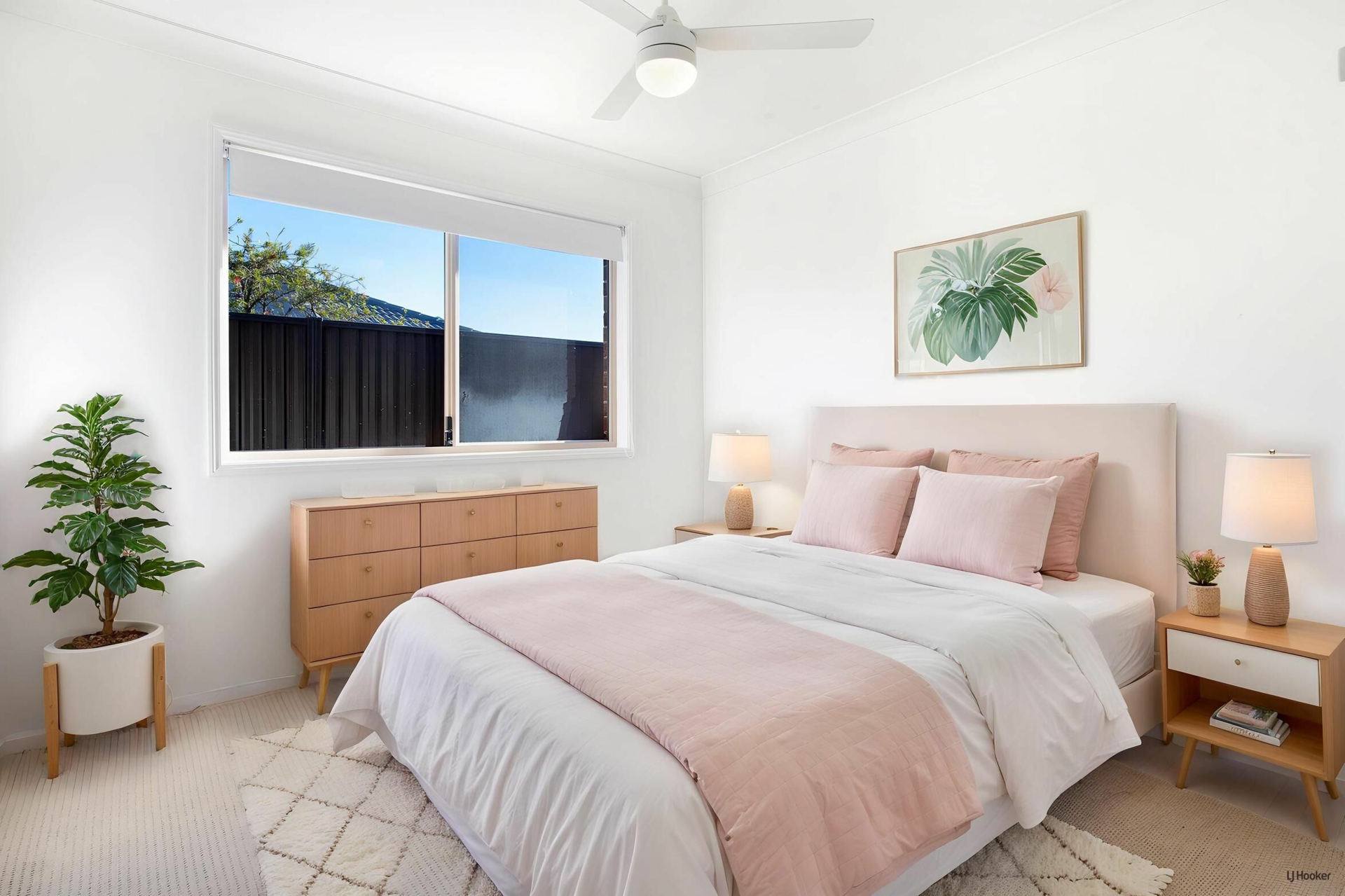 16 Chippendale Crescent — photo 16 of 19