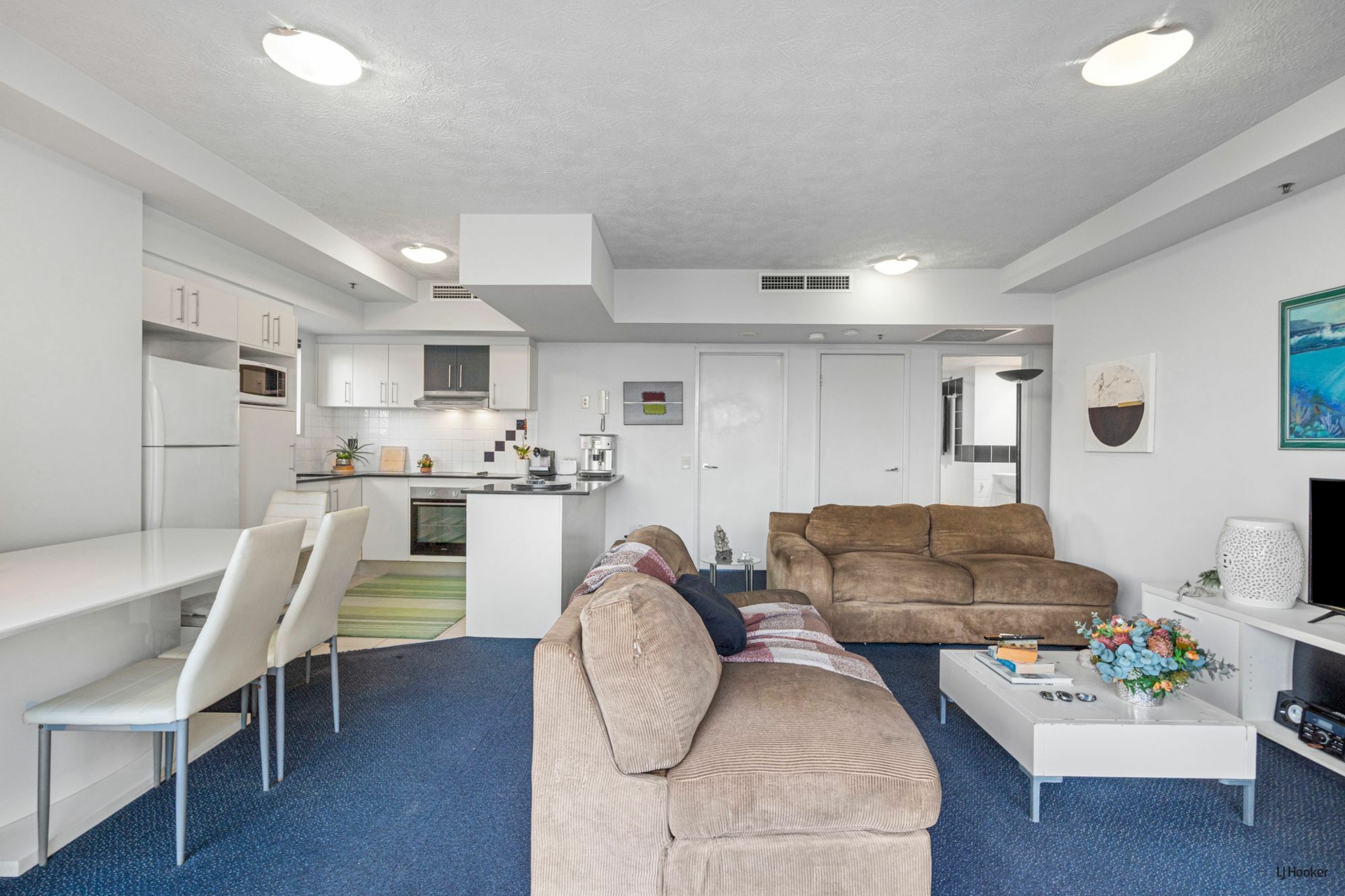 806/2865 Gold Coast Highway — photo 5 of 25