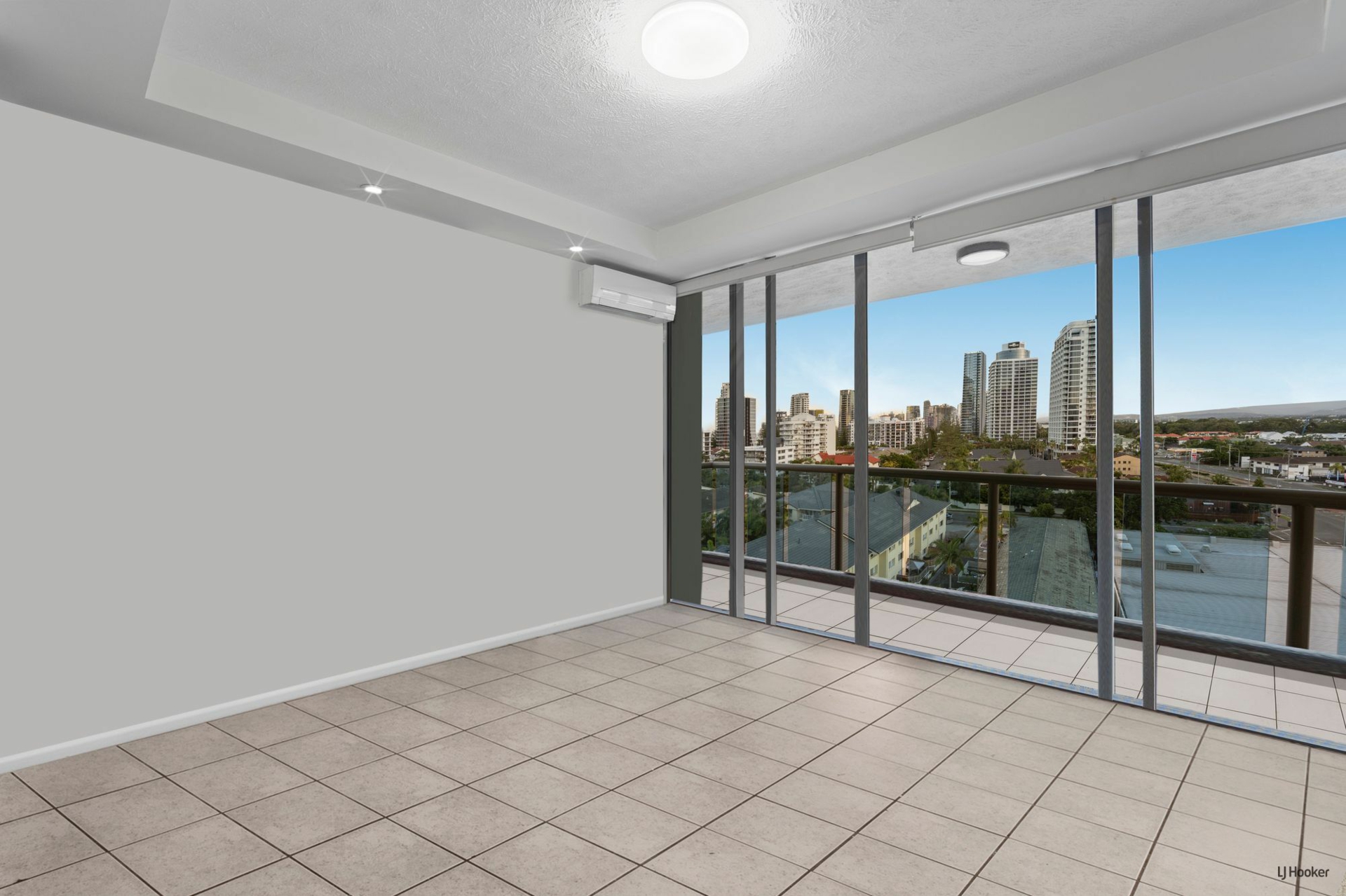 806/2865 Gold Coast Highway — photo 13 of 25