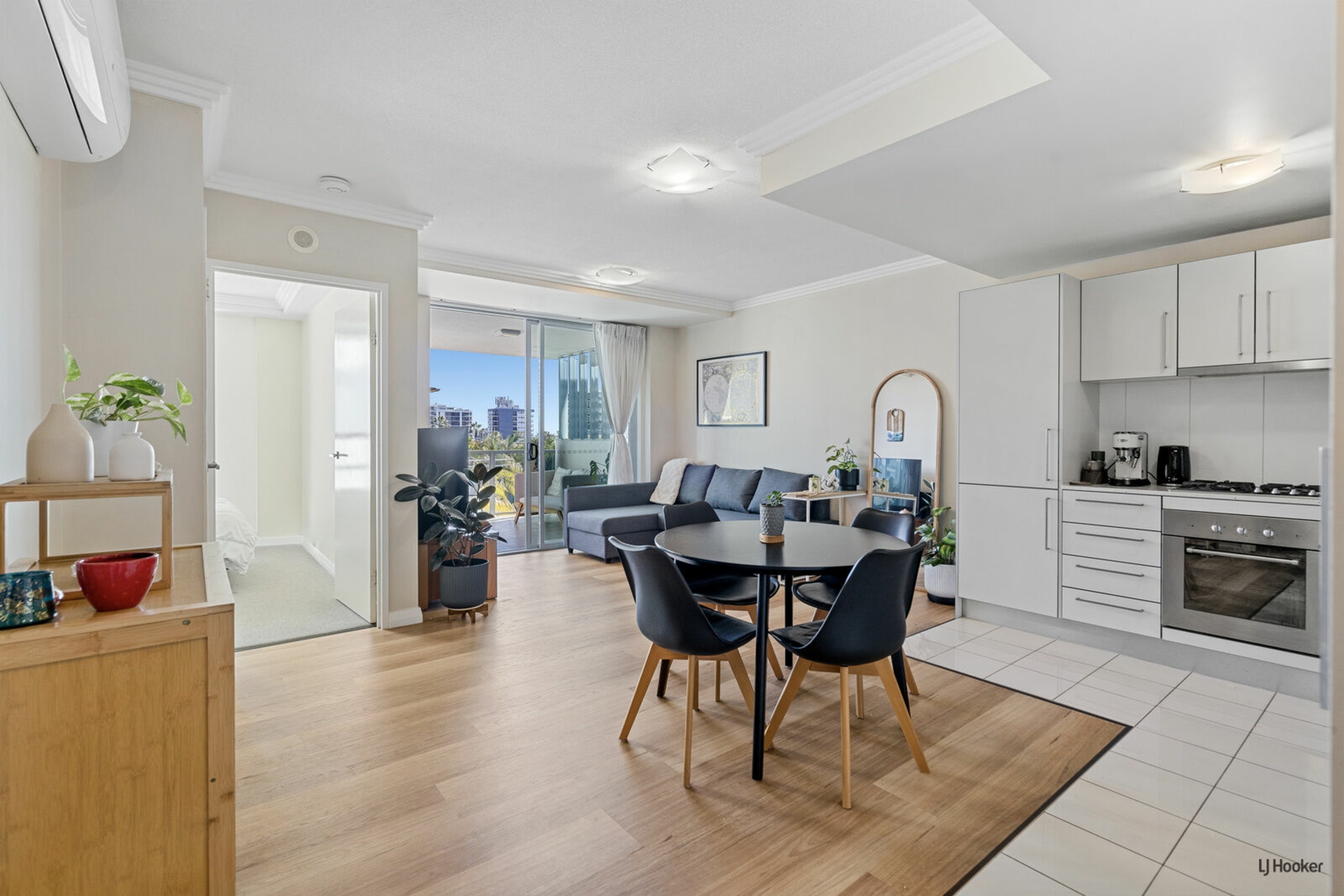 1202/10 Fifth Avenue — photo from LJ Hooker Southern Gold Coast