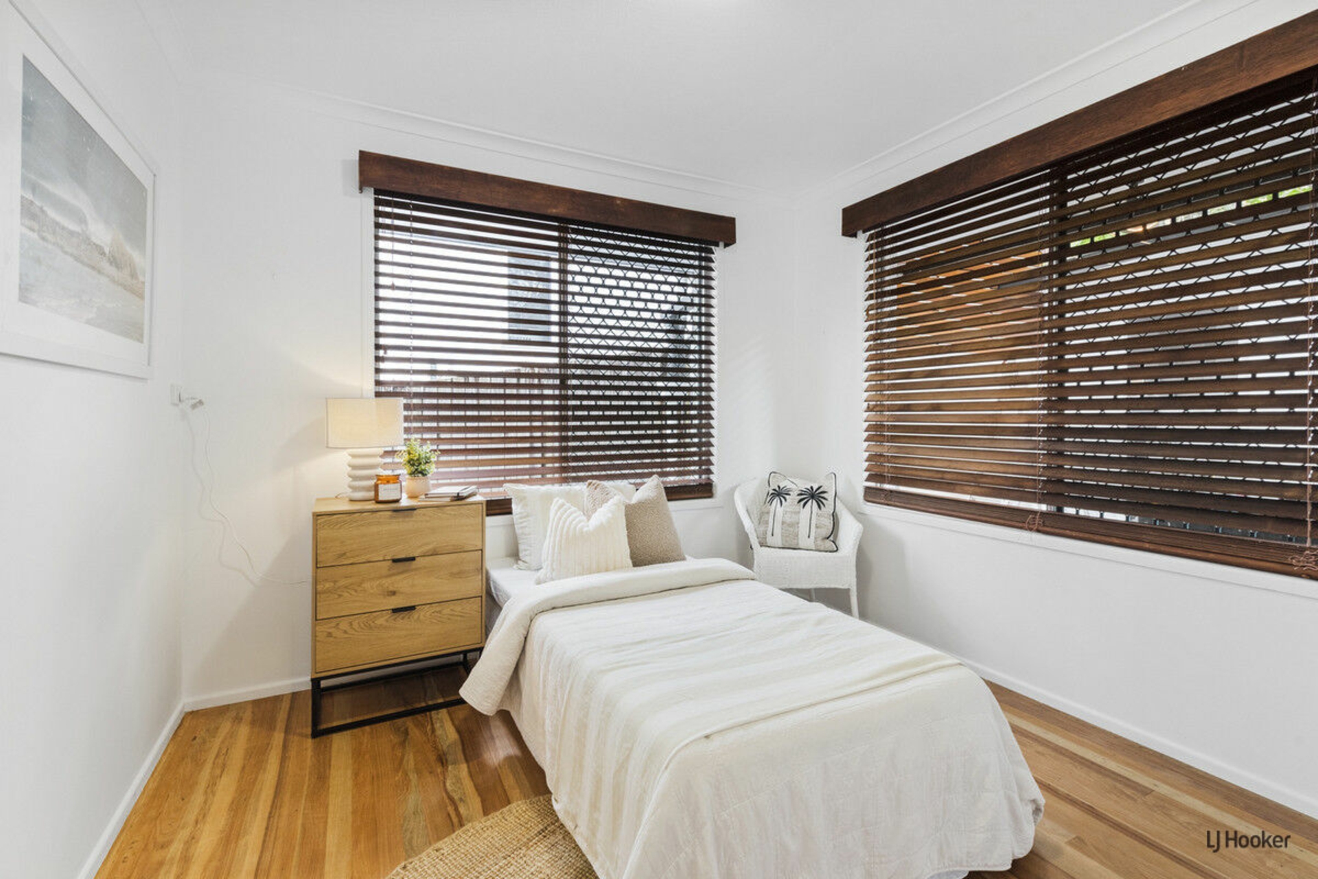 20 Carlyle Drive — photo 7 of 11