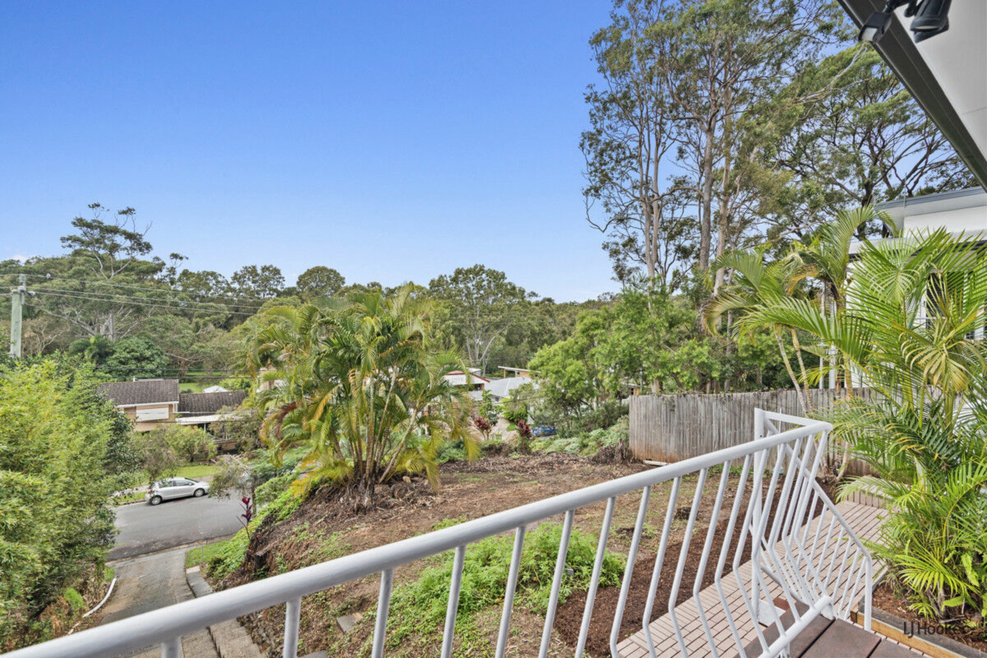 20 Carlyle Drive — photo 10 of 11