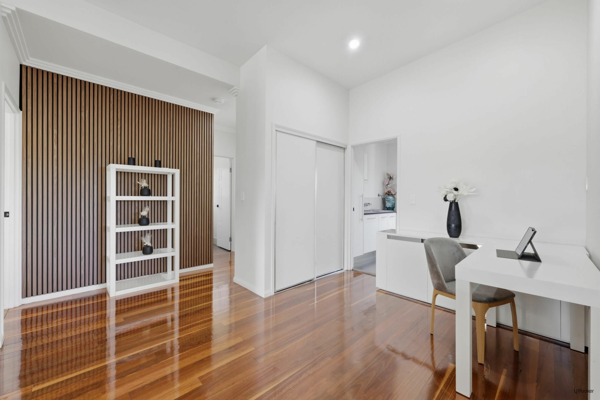 52 Sky Royal Terrace — photo 9 of 30
