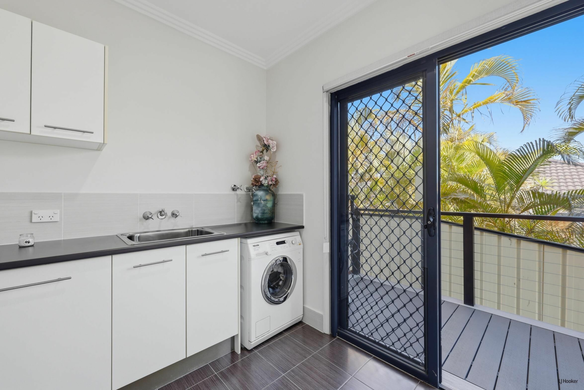 52 Sky Royal Terrace — photo 28 of 30