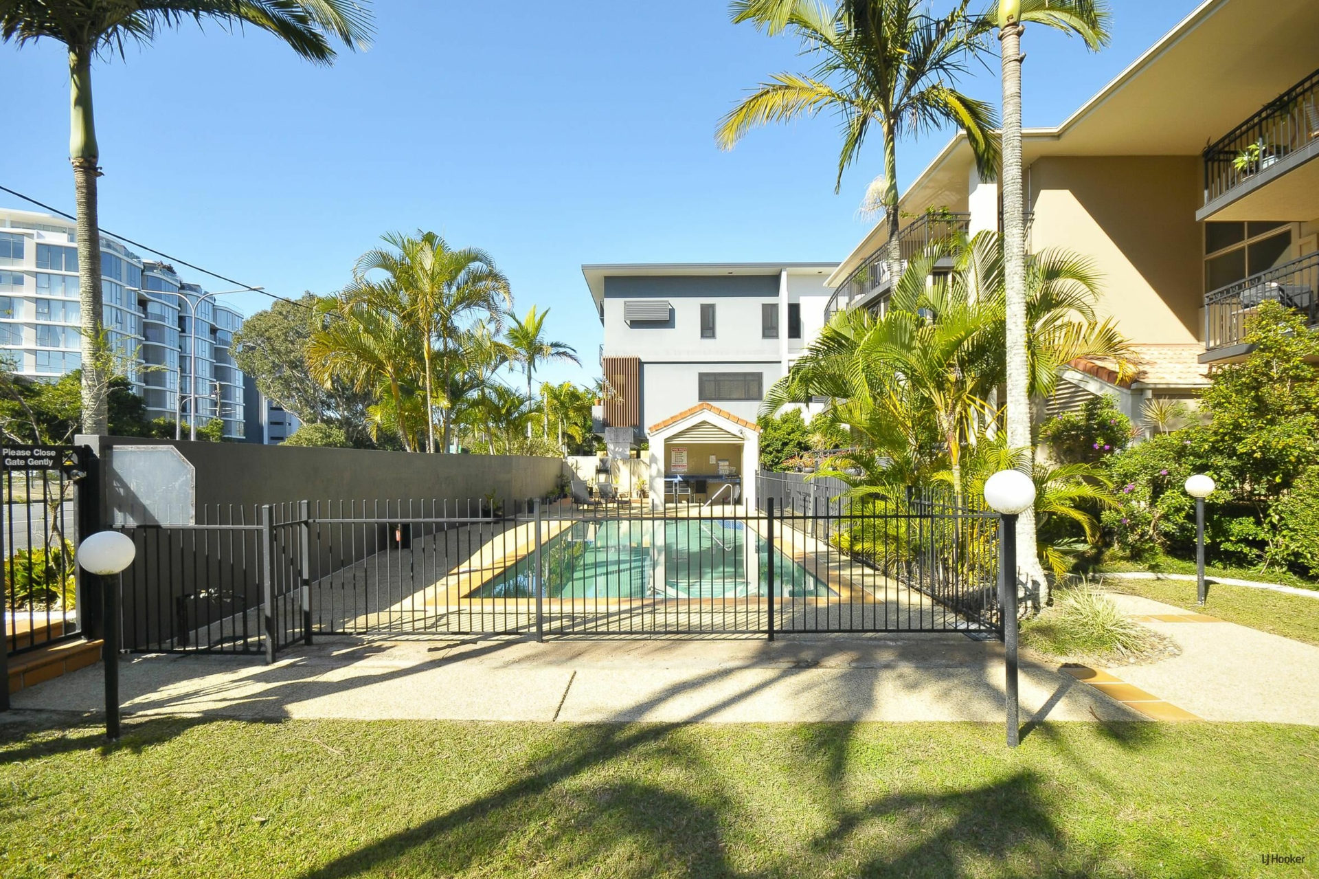 10/1040 Gold Coast Highway — photo 20 of 29