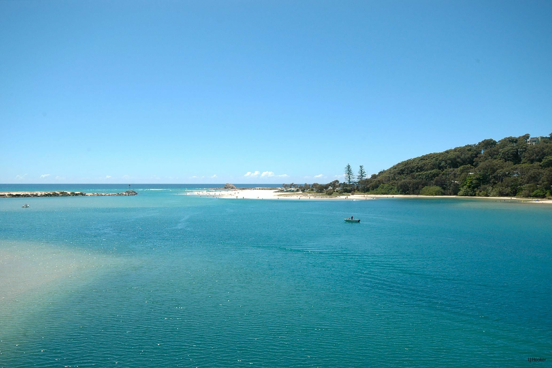 10/1040 Gold Coast Highway — photo 25 of 29