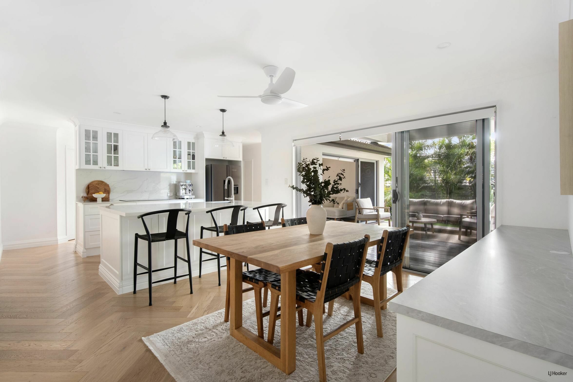6 Leopard Avenue — photo 9 of 25