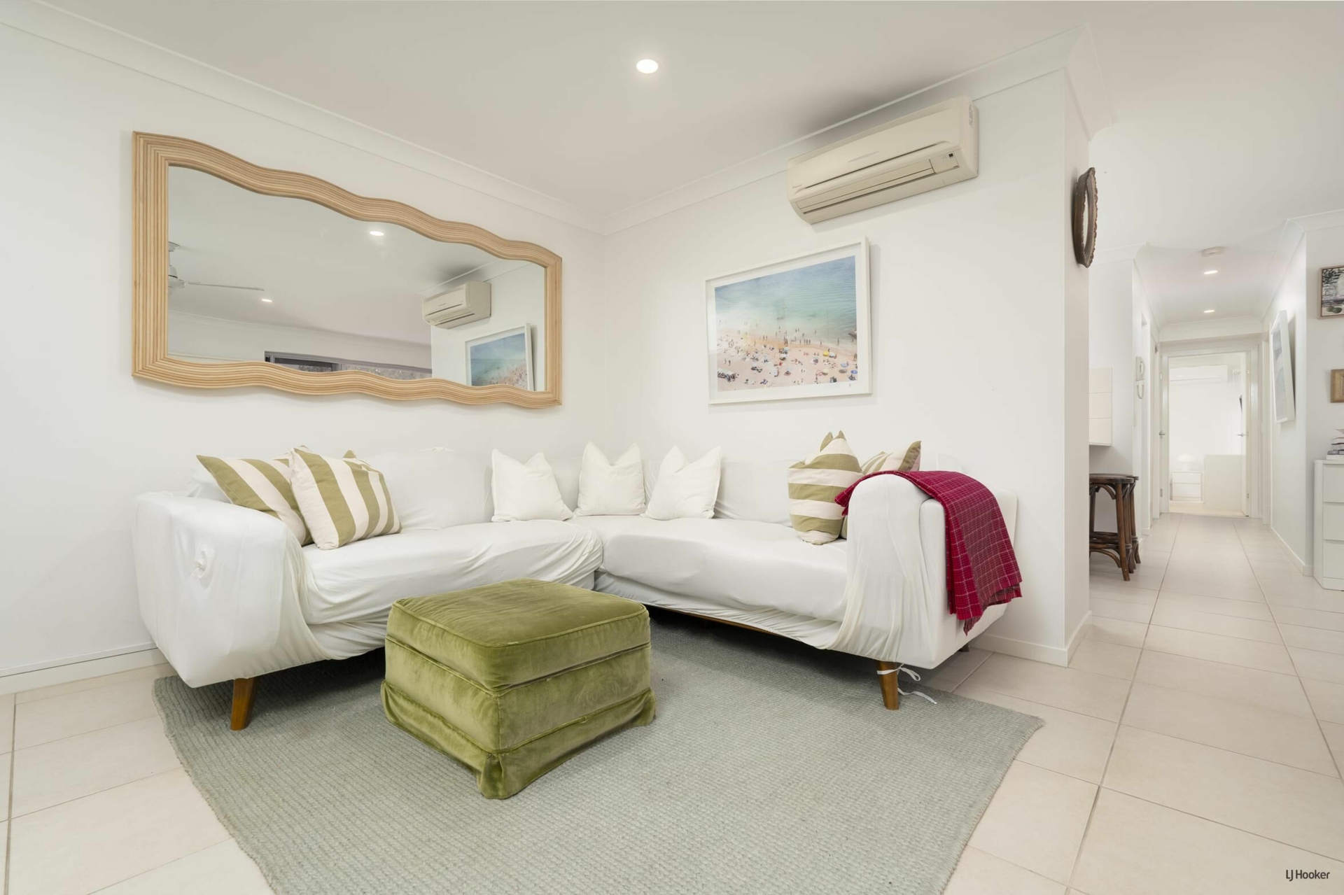 1/61 Tallebudgera Drive — photo 2 of 22