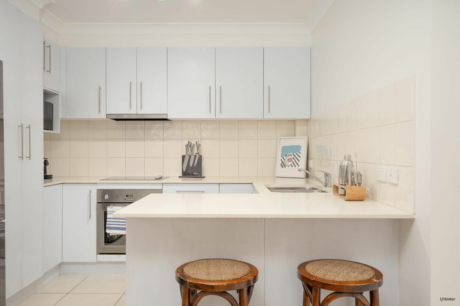 1/61 Tallebudgera Drive — photo 4 of 22