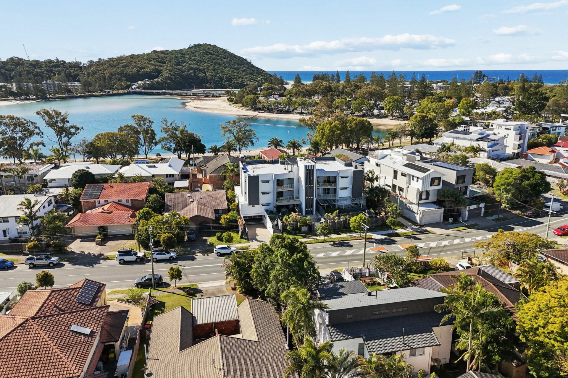 1/61 Tallebudgera Drive — photo 18 of 22