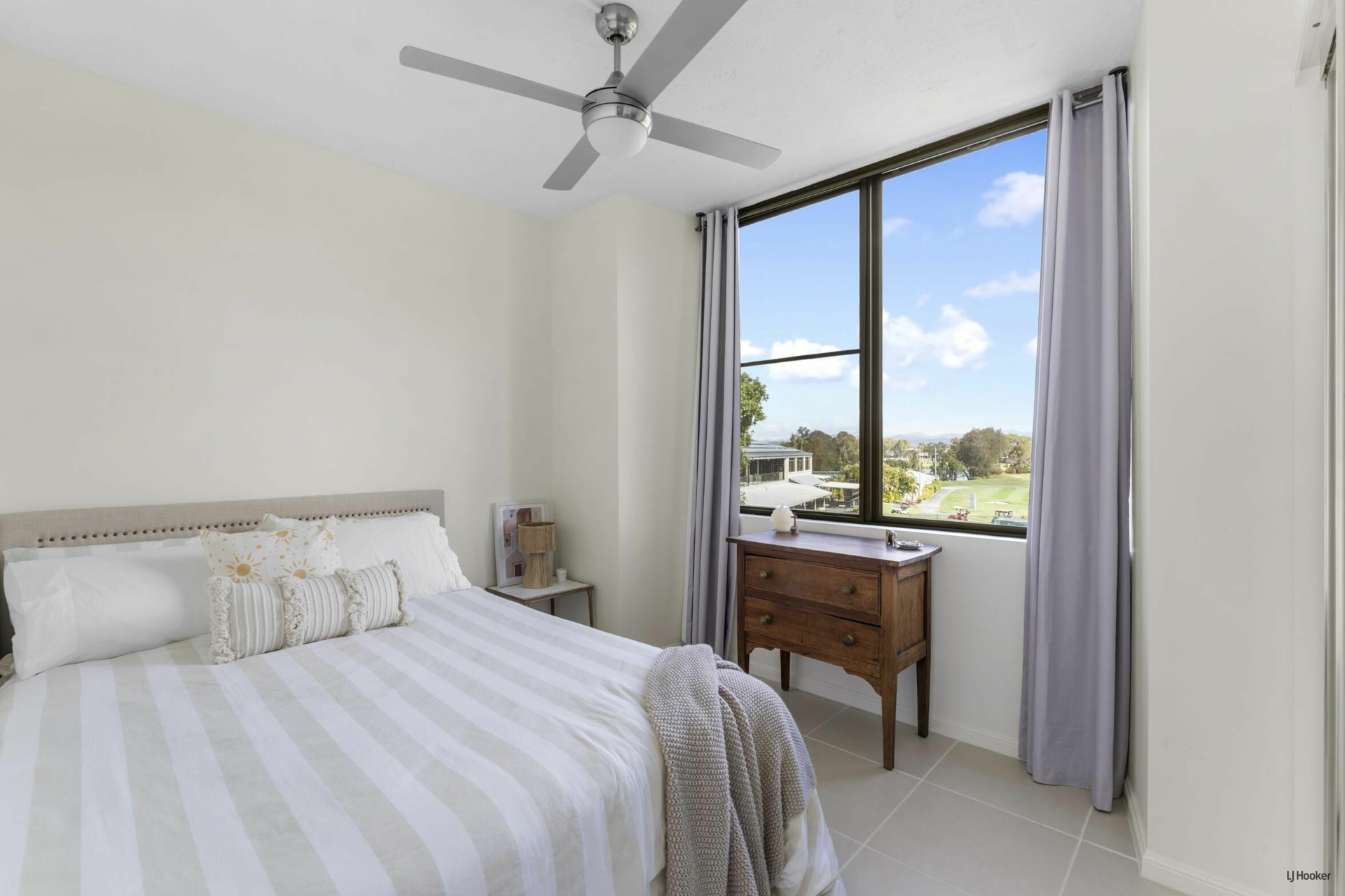 23/11 Fairway Drive — photo 8 of 16