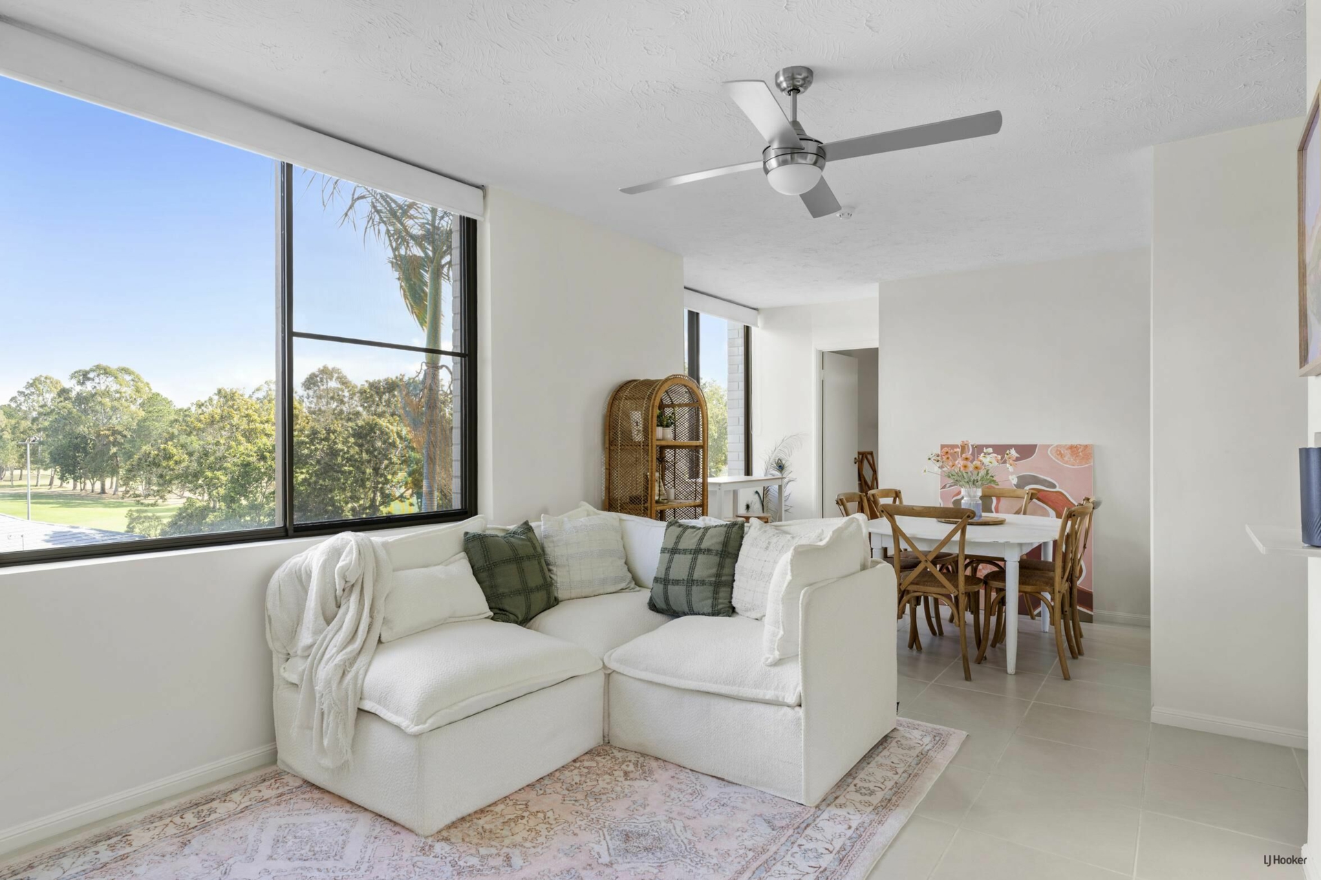 23/11 Fairway Drive — photo 11 of 16