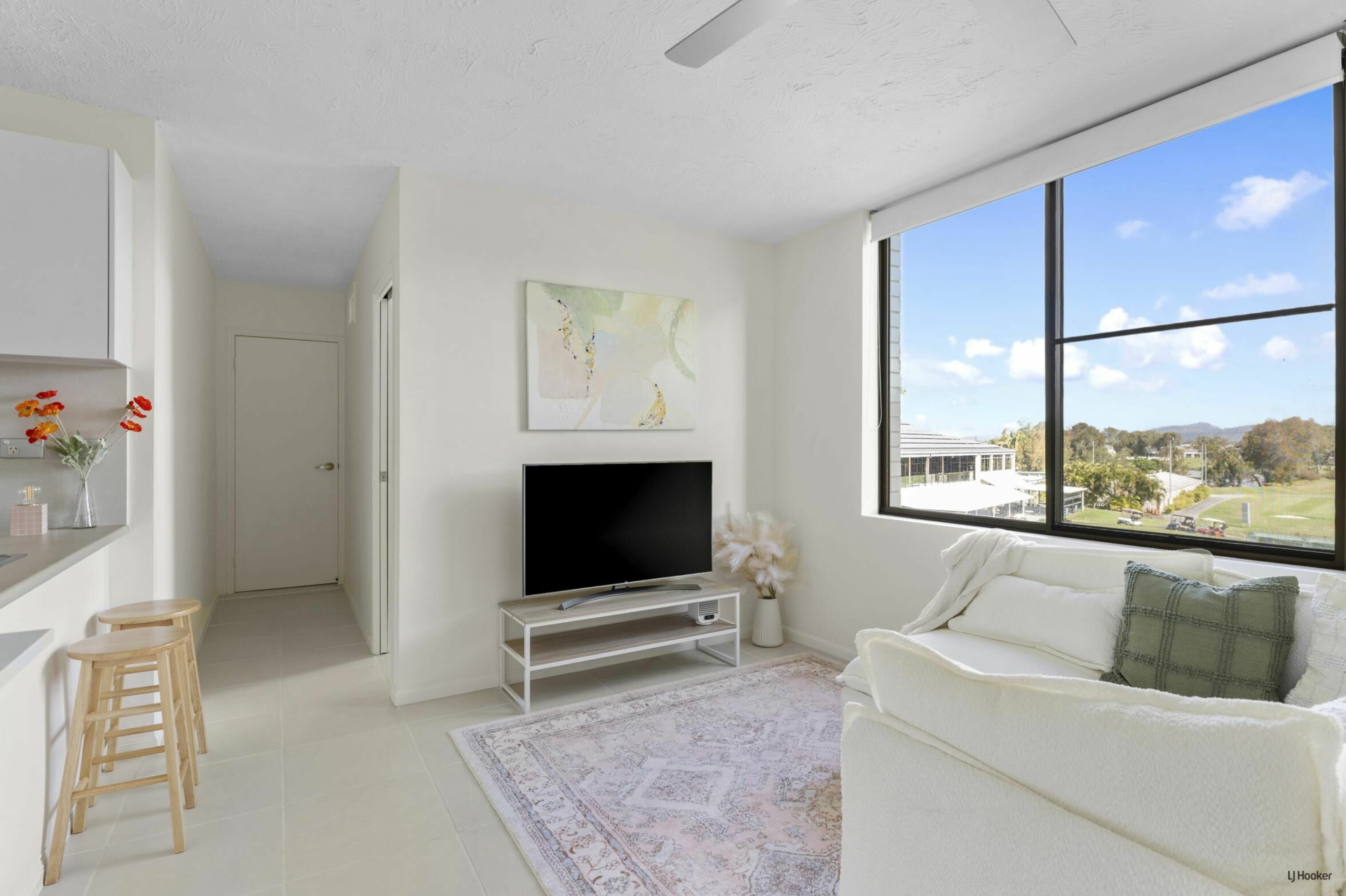 23/11 Fairway Drive — photo 12 of 16