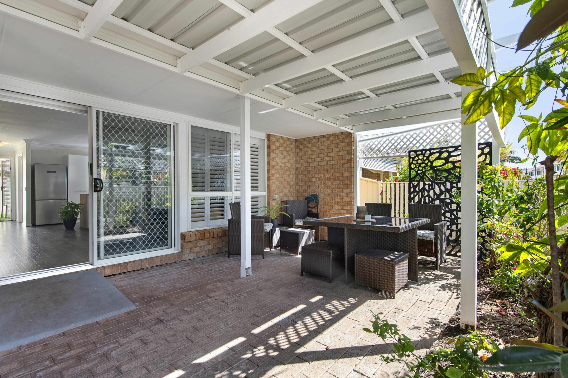 49/154 Currumbin Creek Road — photo 2 of 15