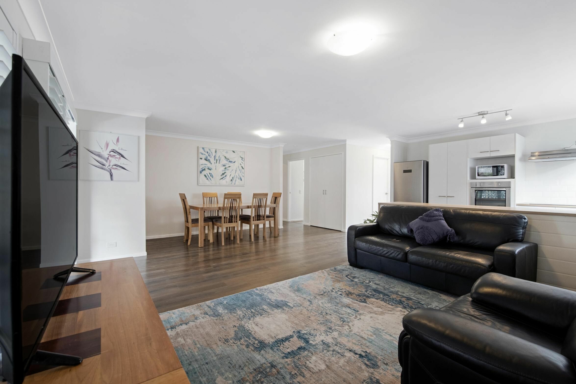 49/154 Currumbin Creek Road — photo 7 of 15
