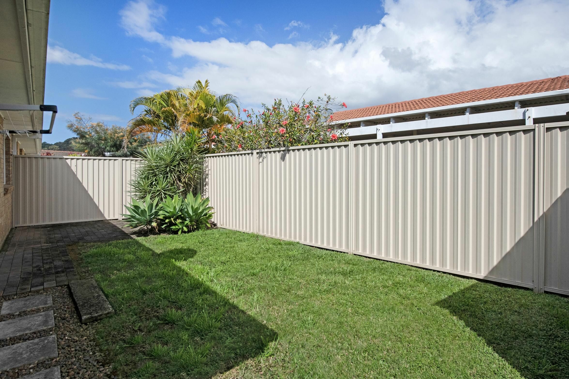49/154 Currumbin Creek Road — photo 12 of 15