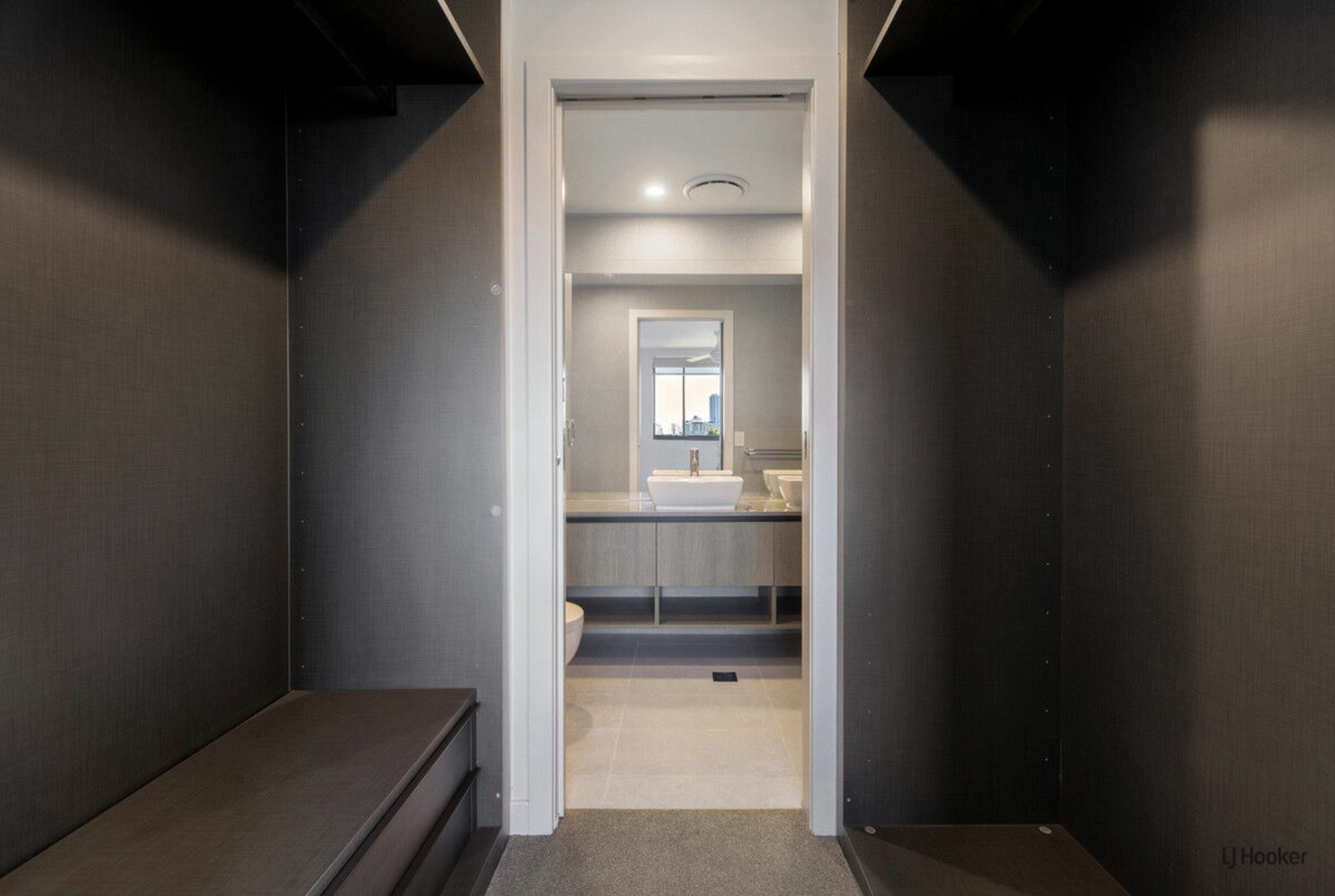 503/135 Eugaree Street — photo 10 of 18
