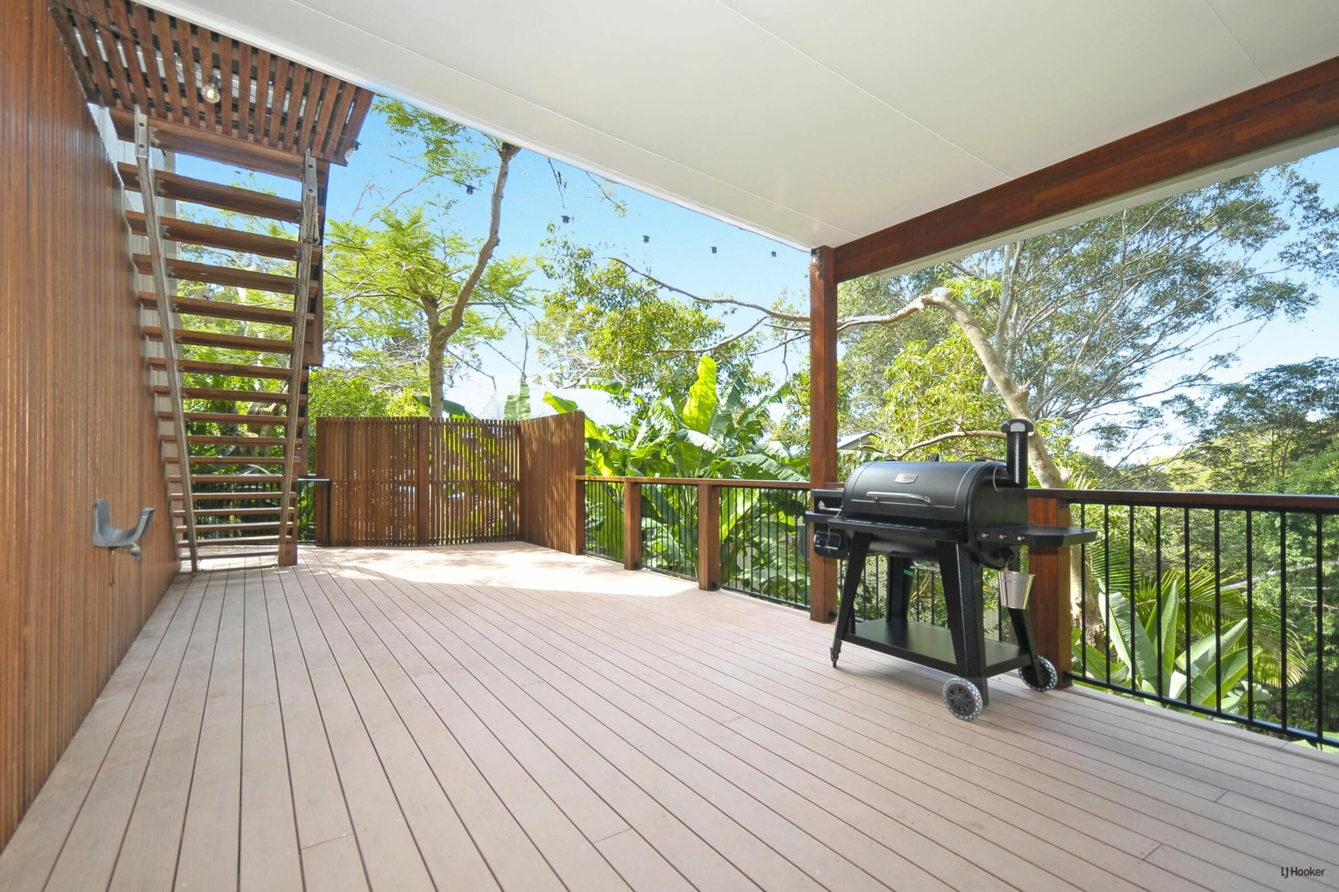 6 Sanctuary Crescent — photo 21 of 27