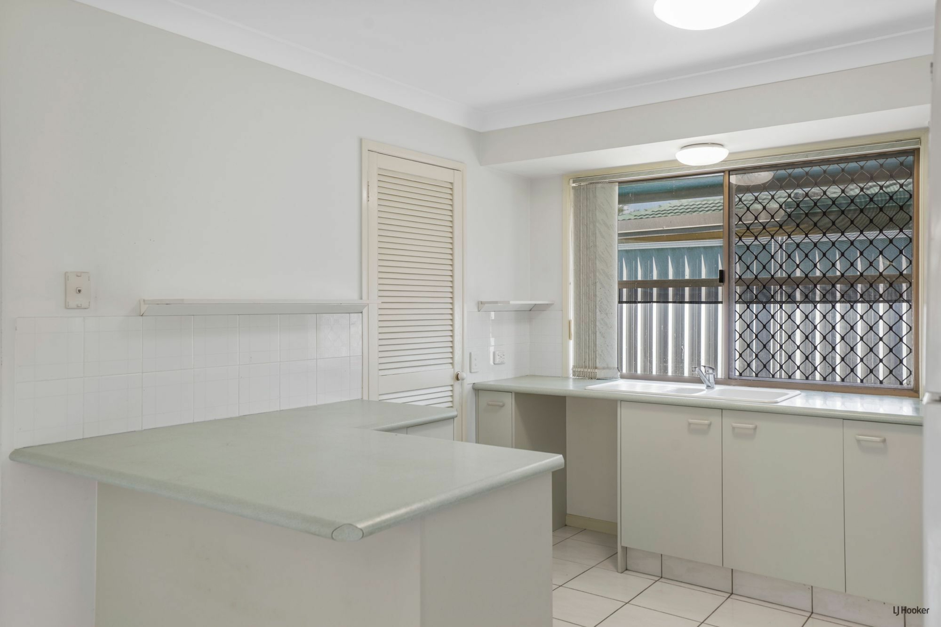 13 Saffron Street — photo 7 of 29