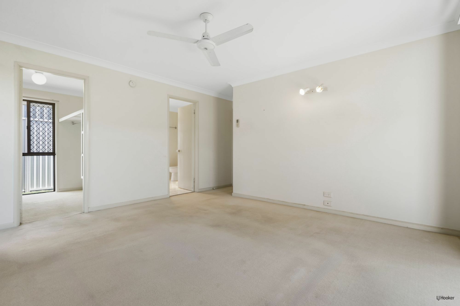 13 Saffron Street — photo 17 of 29