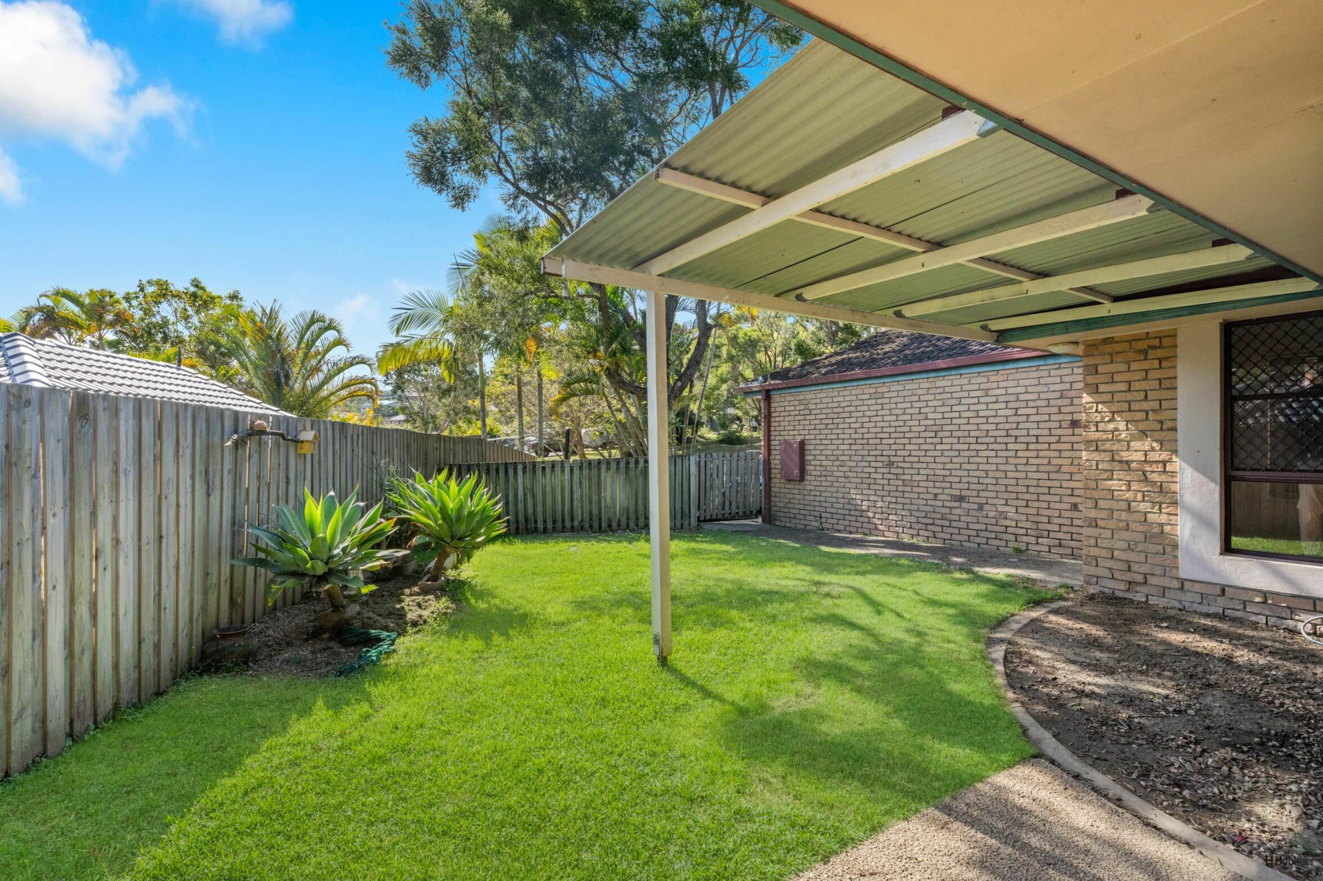 13 Goldvilla Drive — photo 3 of 18