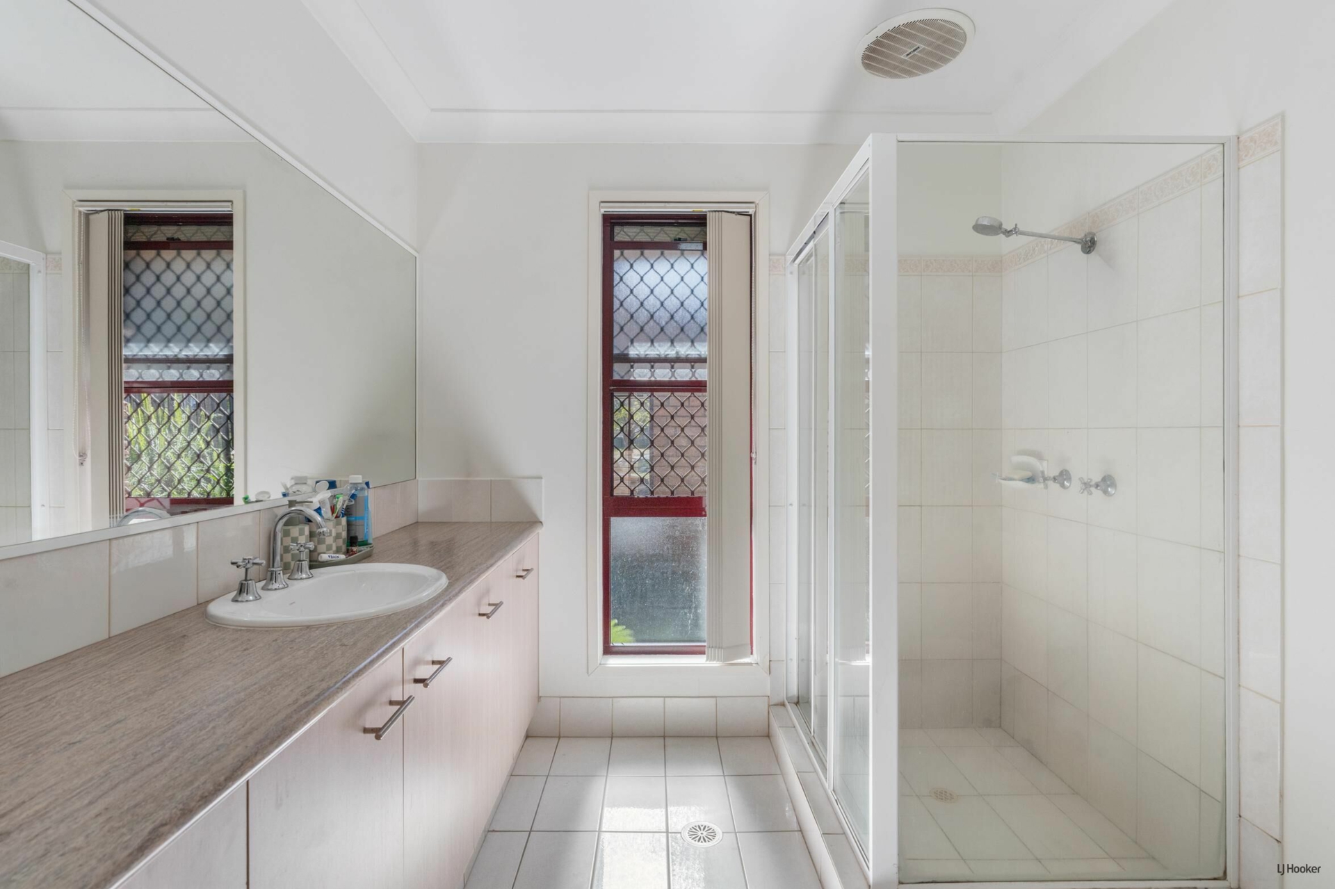 13 Goldvilla Drive — photo 6 of 18