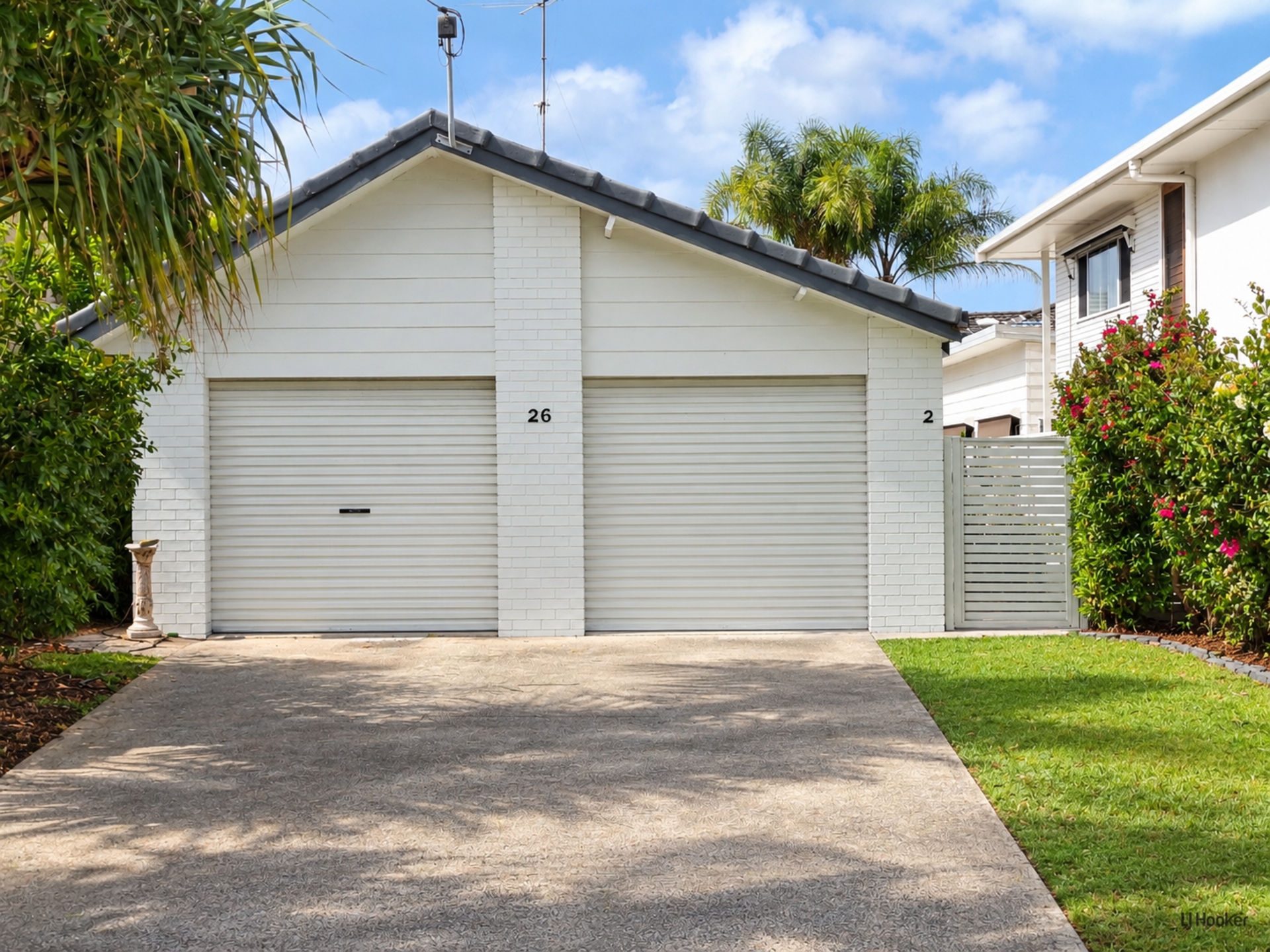2/26 Third Avenue — photo from LJ Hooker Southern Gold Coast