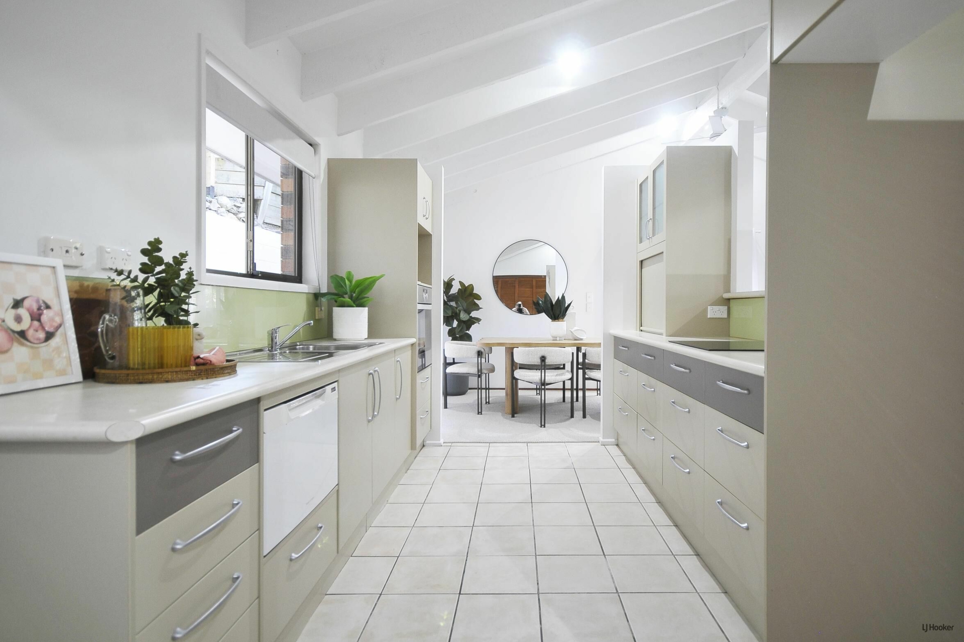 6 Illyria Street — photo 7 of 20