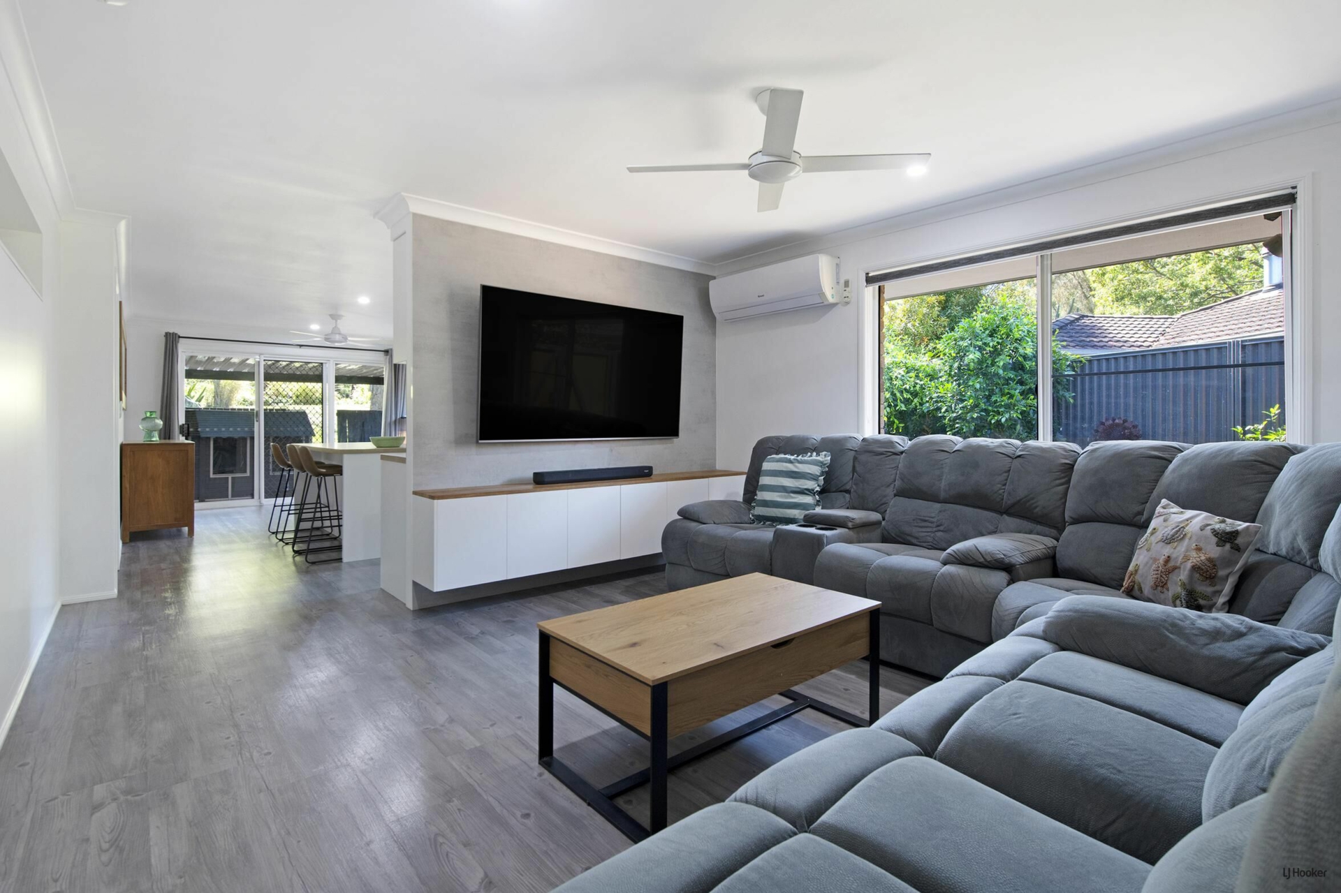 23 Mollys Place — photo 4 of 17