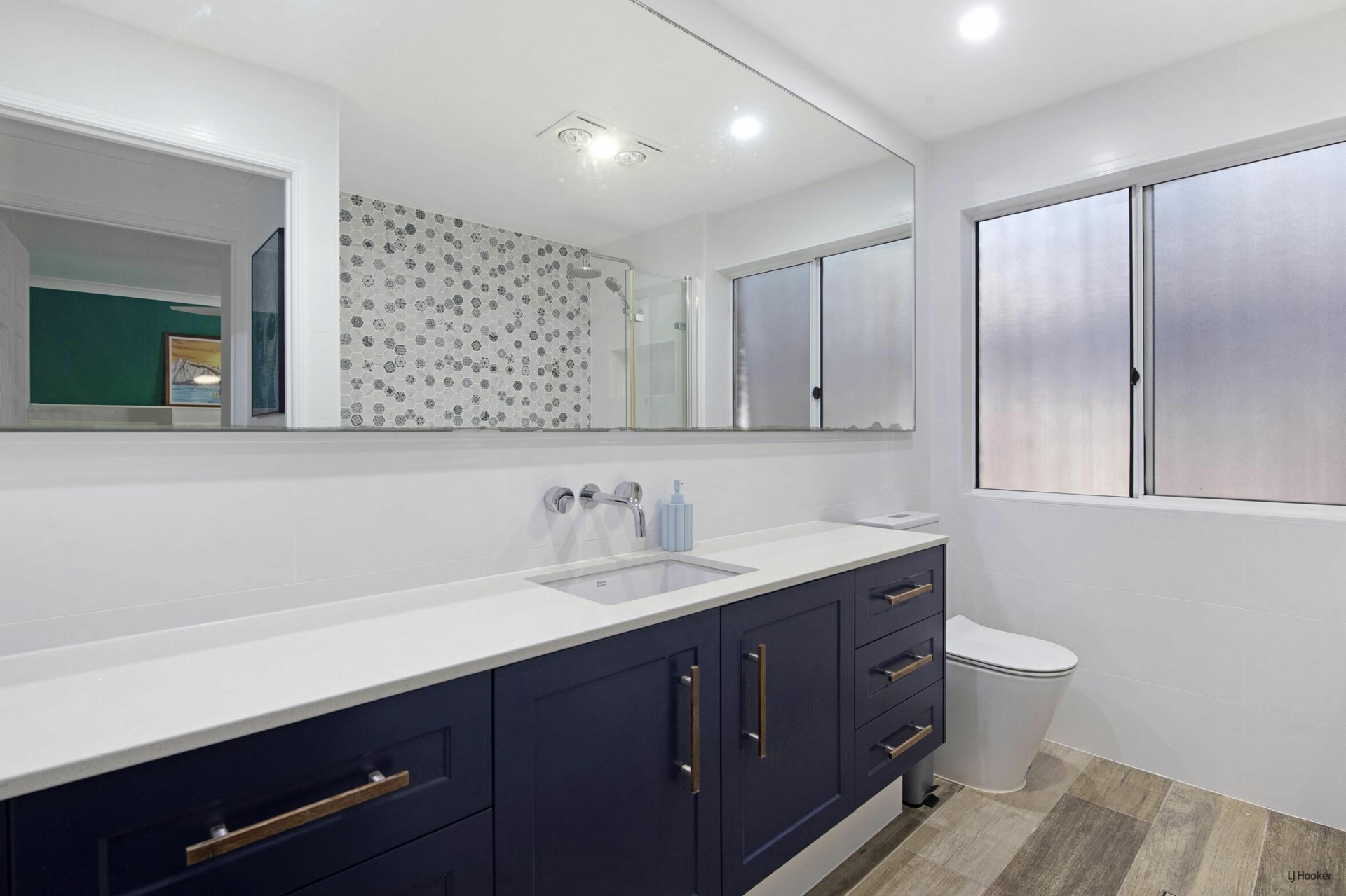 23 Mollys Place — photo 11 of 17
