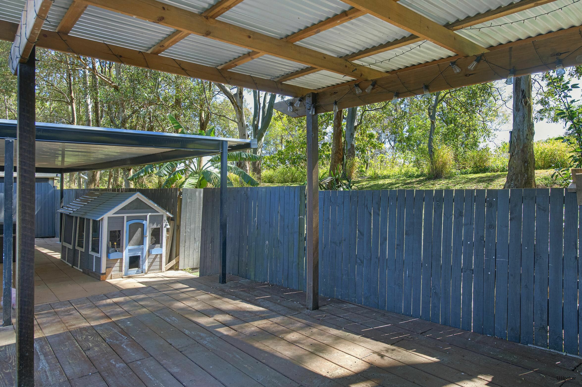23 Mollys Place — photo 15 of 17