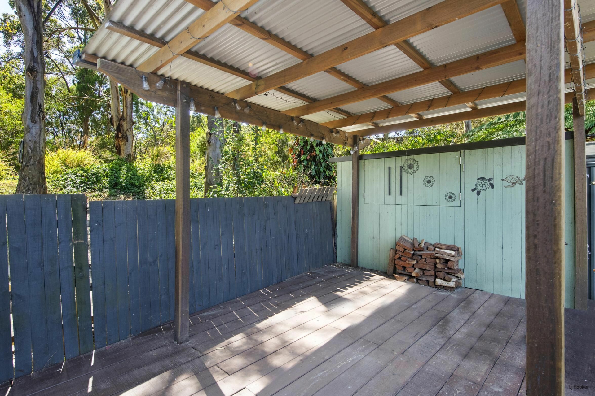 23 Mollys Place — photo 16 of 17