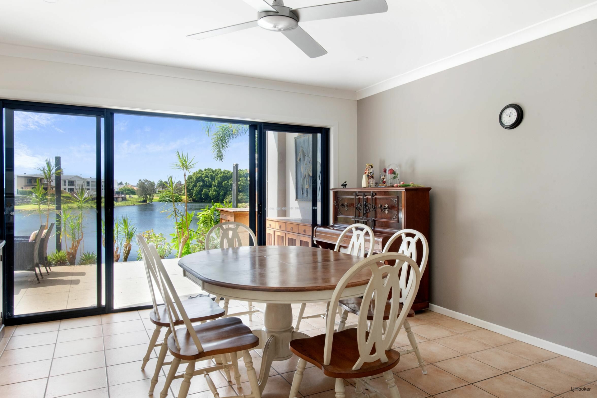 68/117 Palm Meadows Drive — photo 10 of 28