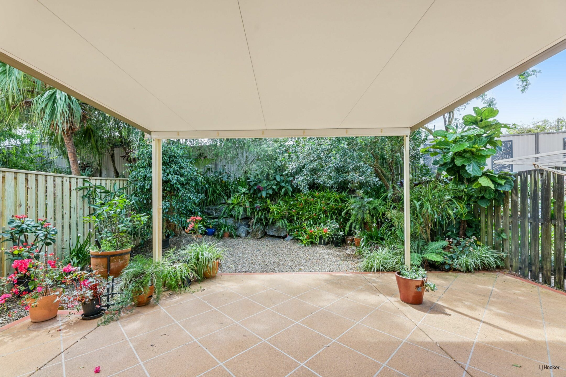 8/5 Inland Drive — photo 13 of 16