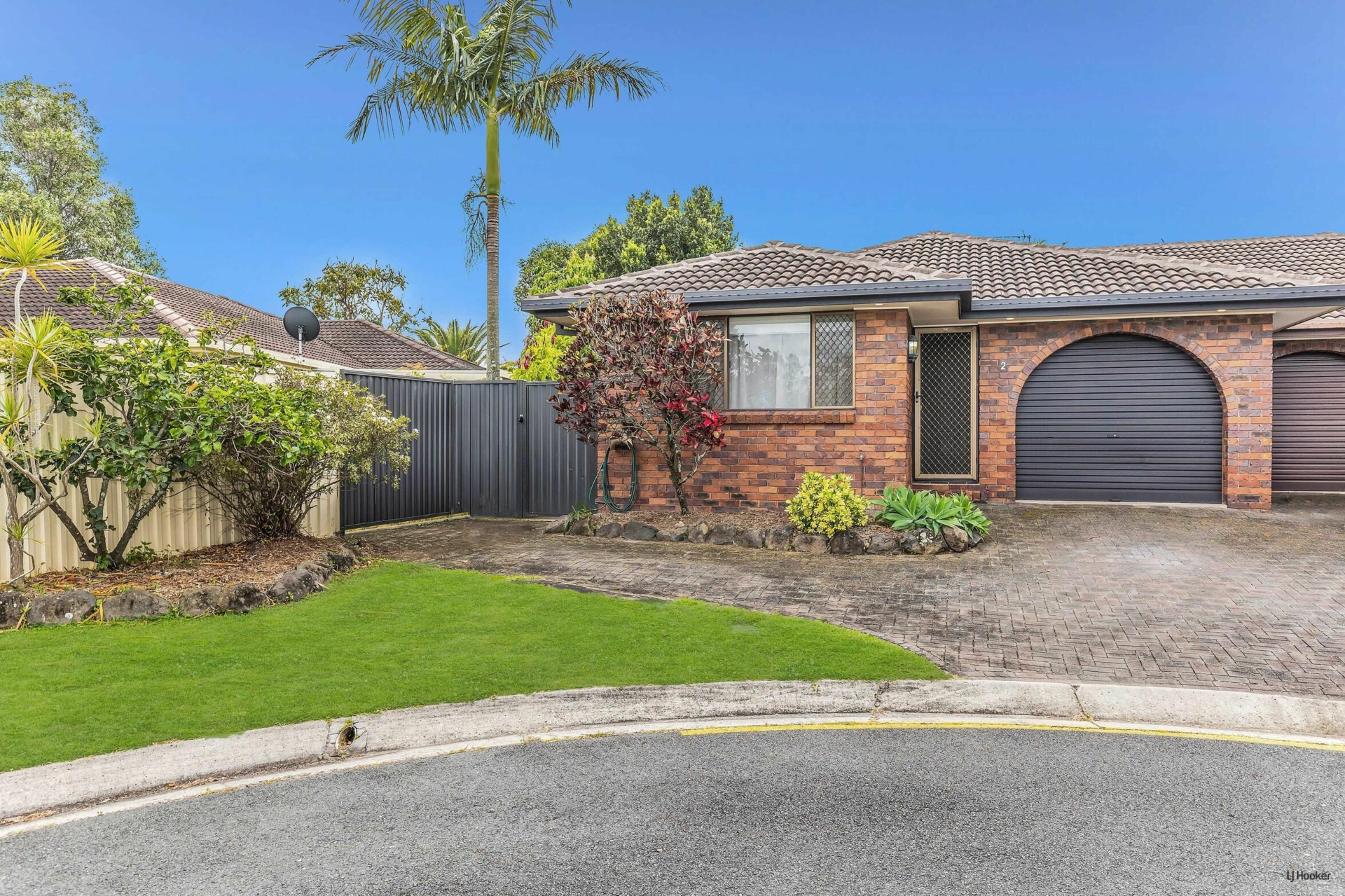 2/4 Greenleaf Close — photo 11 of 11