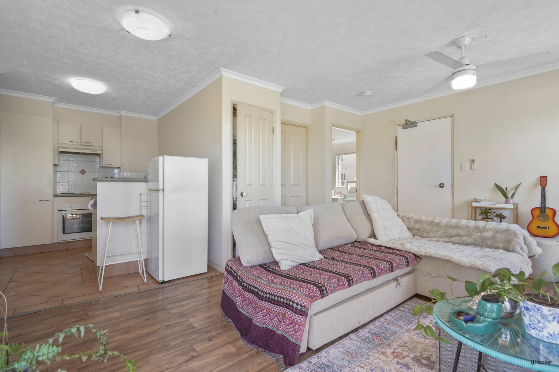 4/1260 Gold Coast Highway — photo 3 of 18