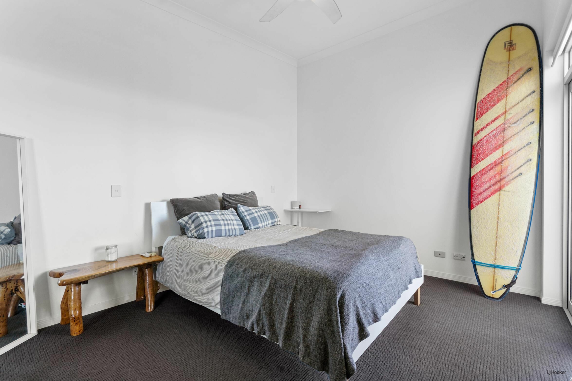 1601/12-14 Executive Drive — photo 11 of 22