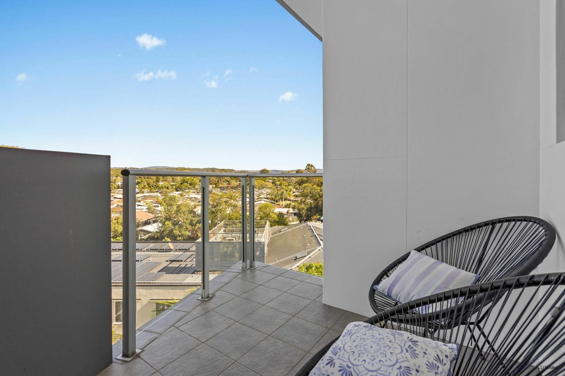1601/12-14 Executive Drive — photo 13 of 22