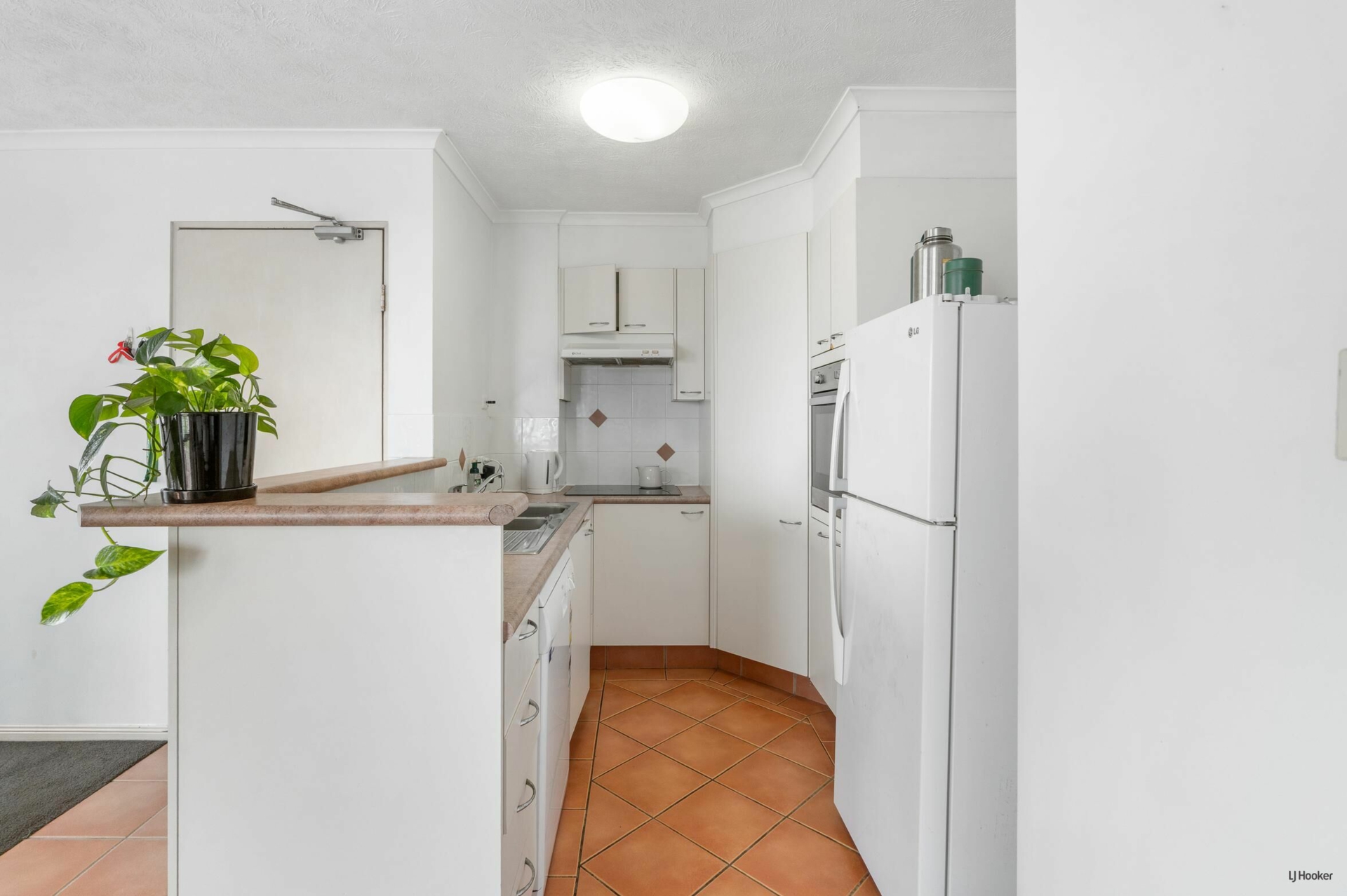 5/1260 Gold Coast Highway — photo 16 of 16