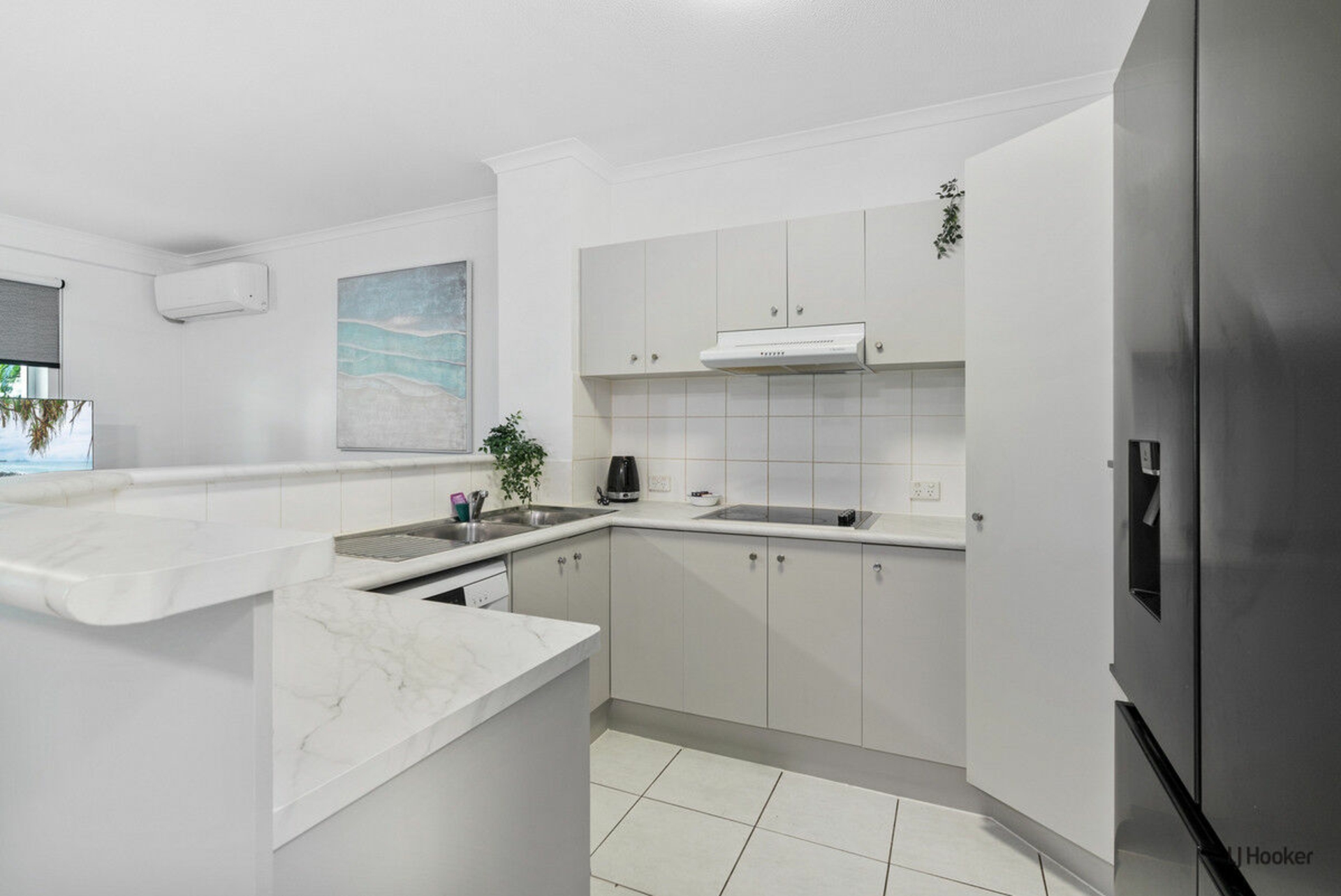 2/40 Teemangum Street — photo 4 of 16