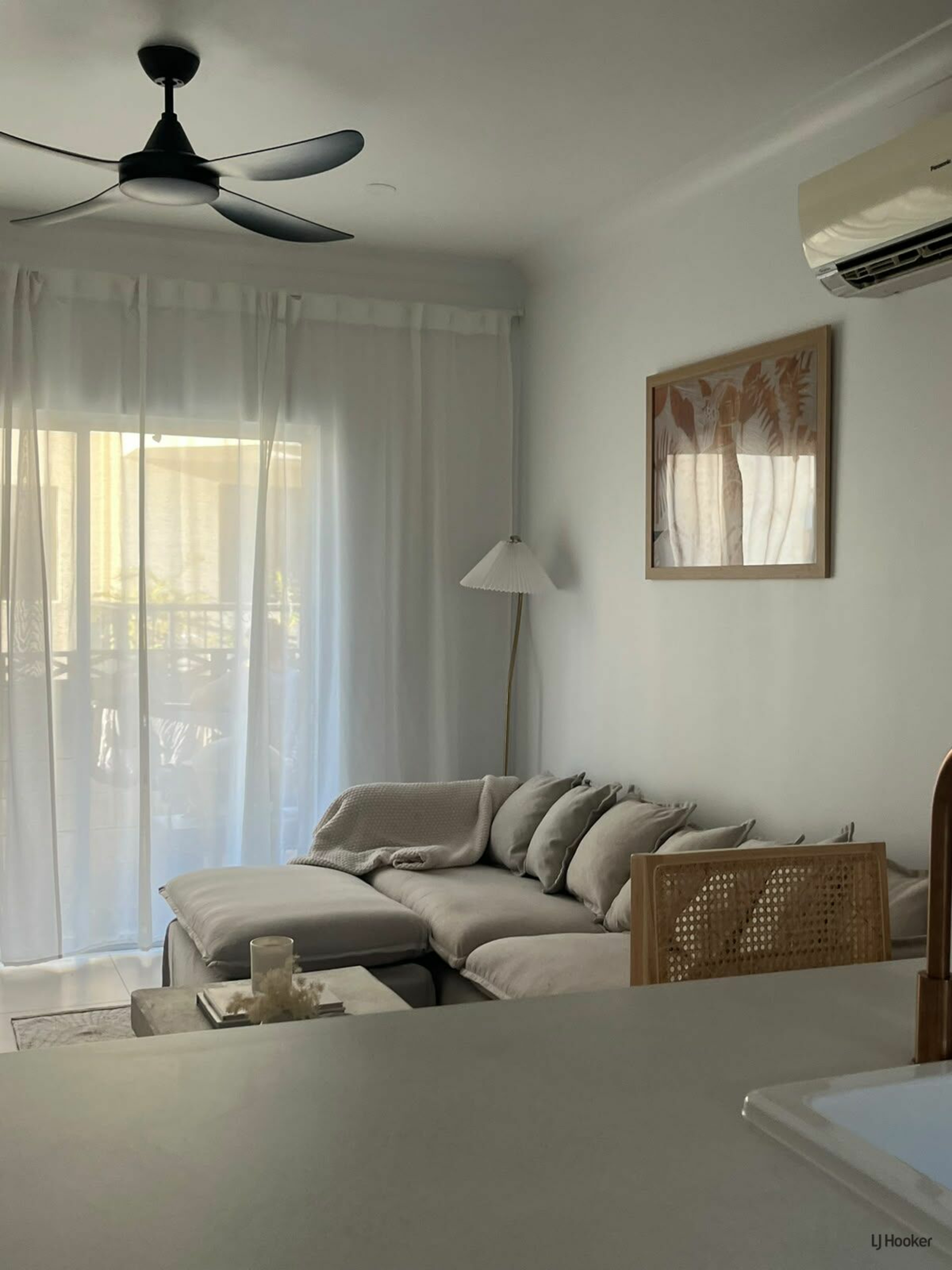 2/76 Dutton Street — photo 7 of 18