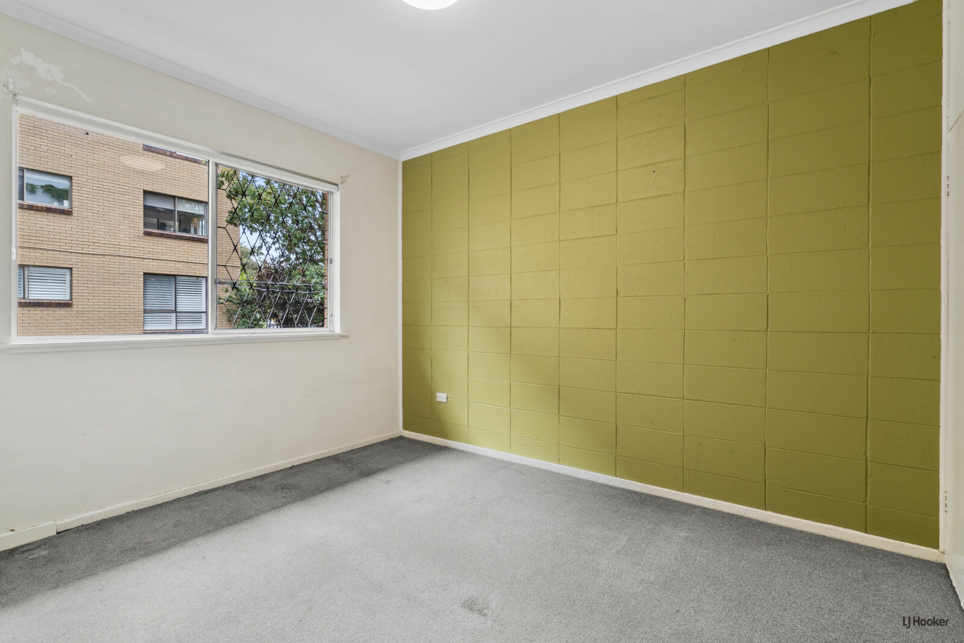 2/30 Alexandra Avenue — photo 4 of 6