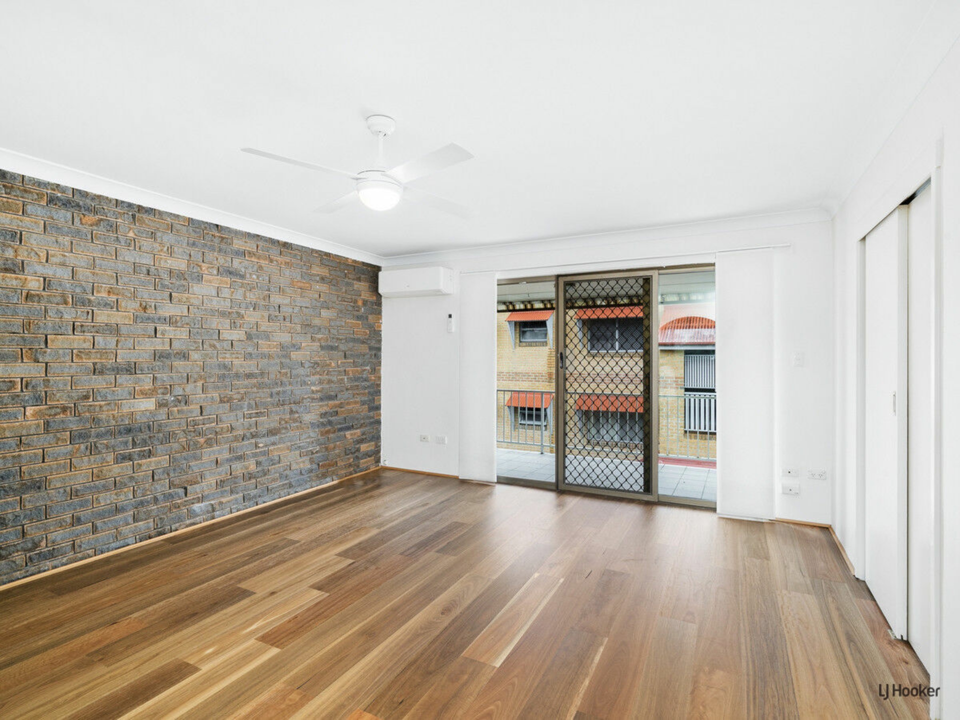 5/48 Sarawak Avenue — photo 3 of 7