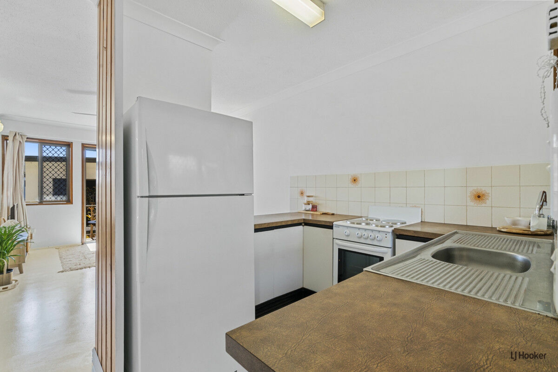 5/57 Dixon Street — photo 4 of 16