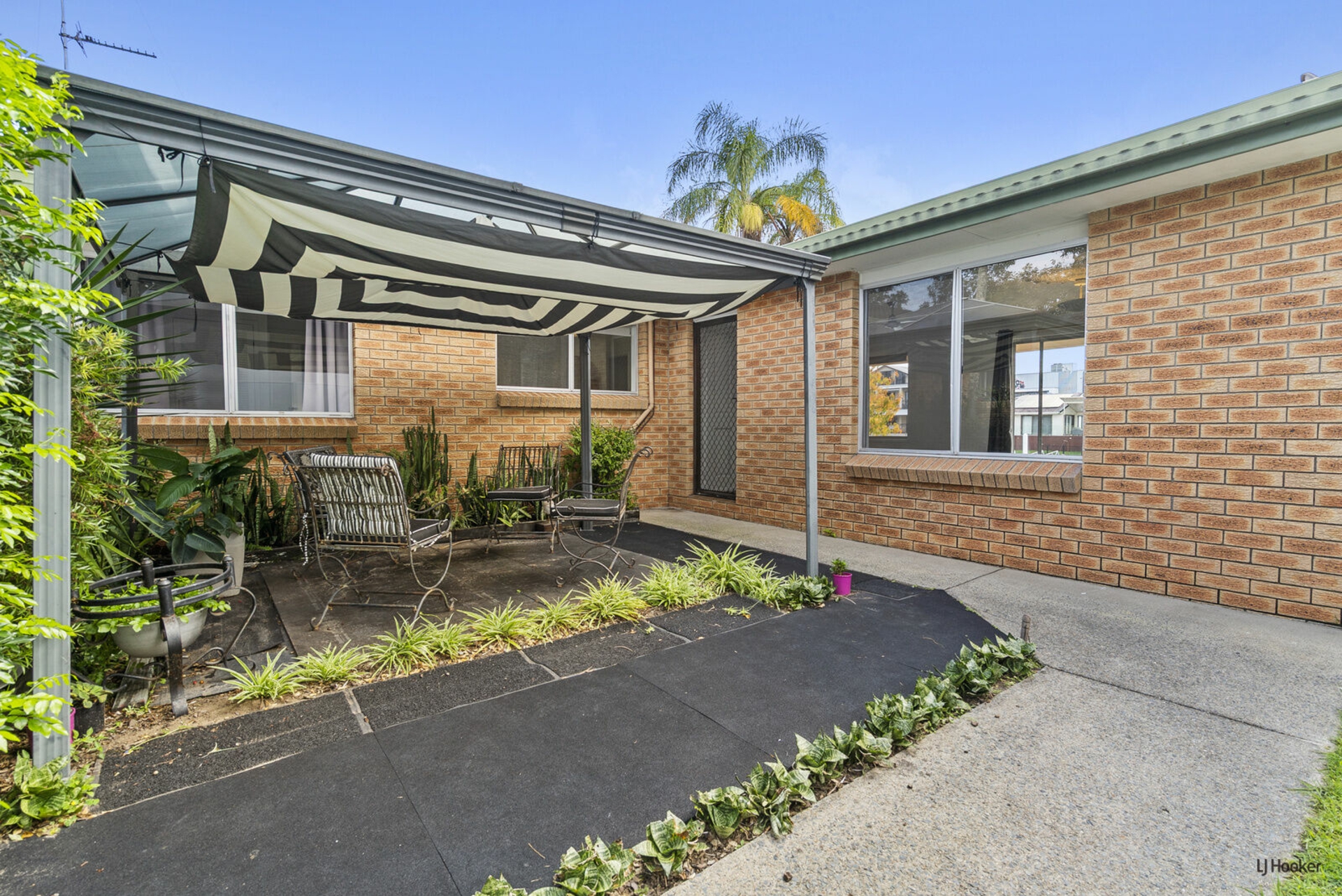 2/12 Inga Avenue — photo 10 of 10